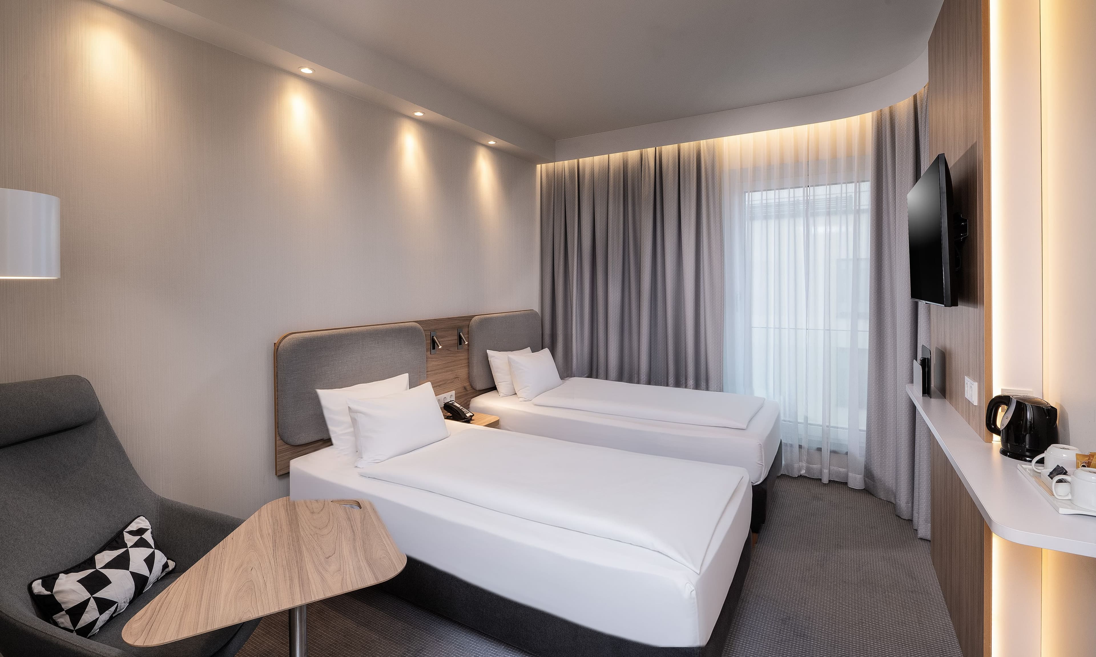 Holiday Inn Express Munich North — 18