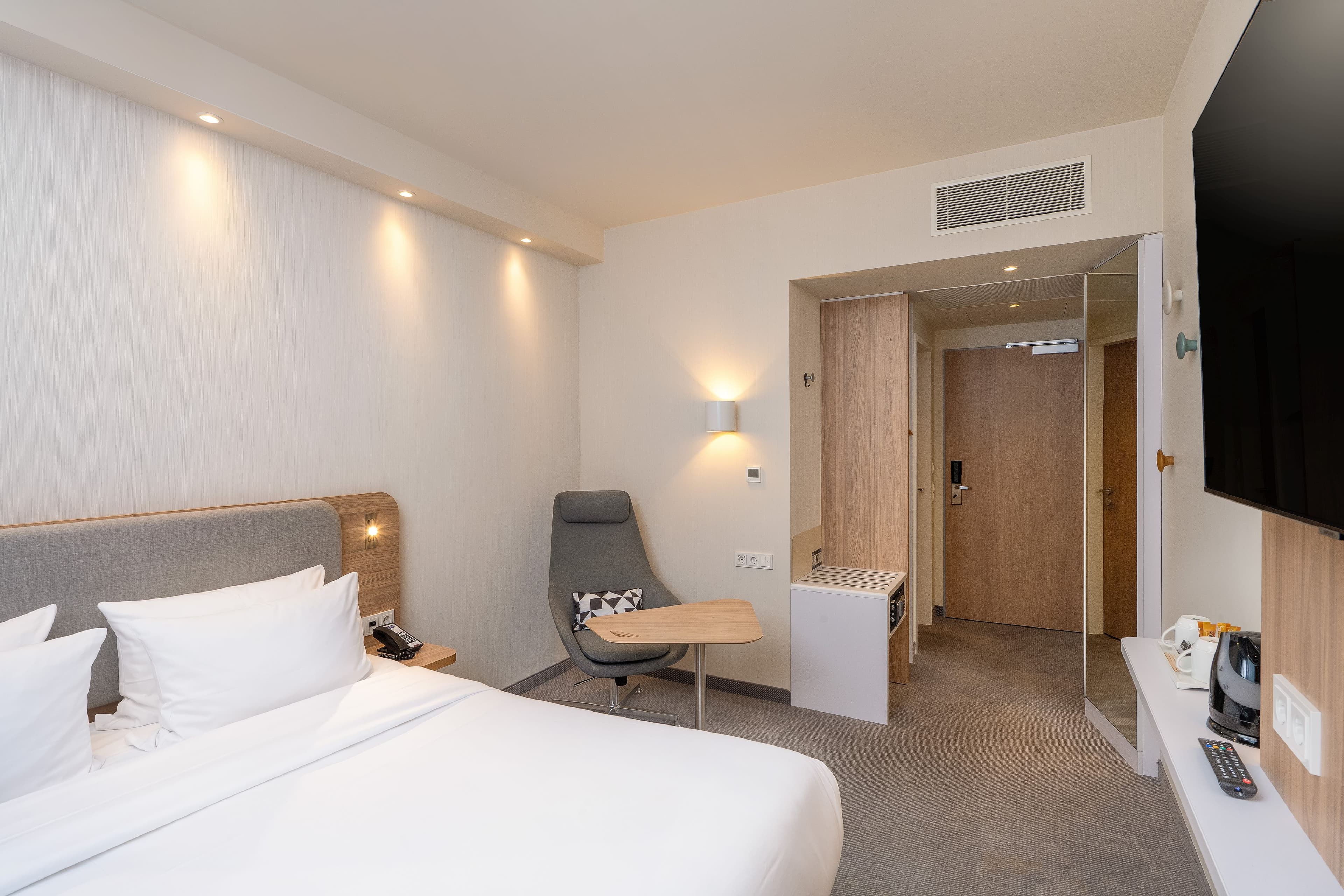 Holiday Inn Express Munich North — 5