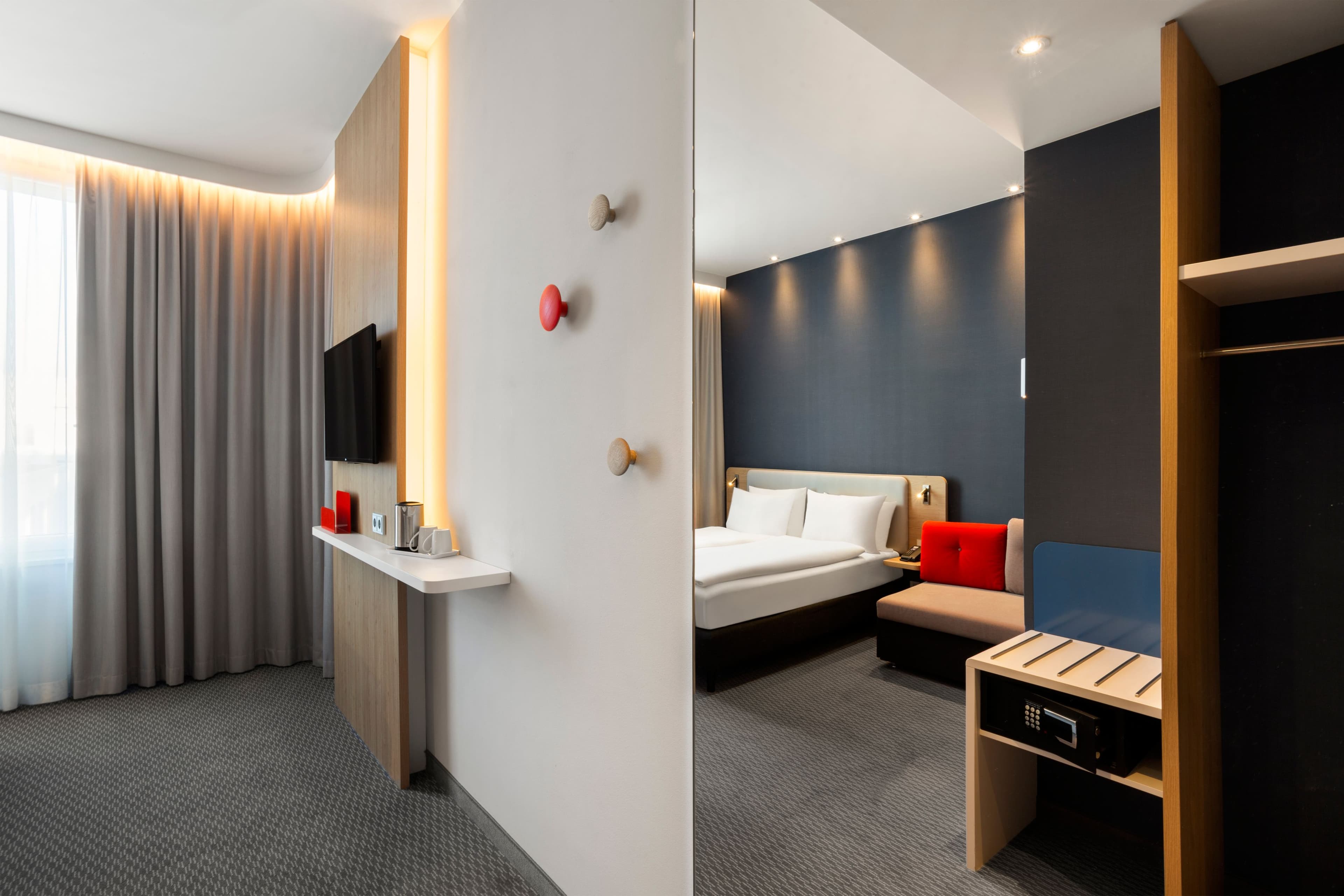 Holiday Inn Express Munich City West — 12