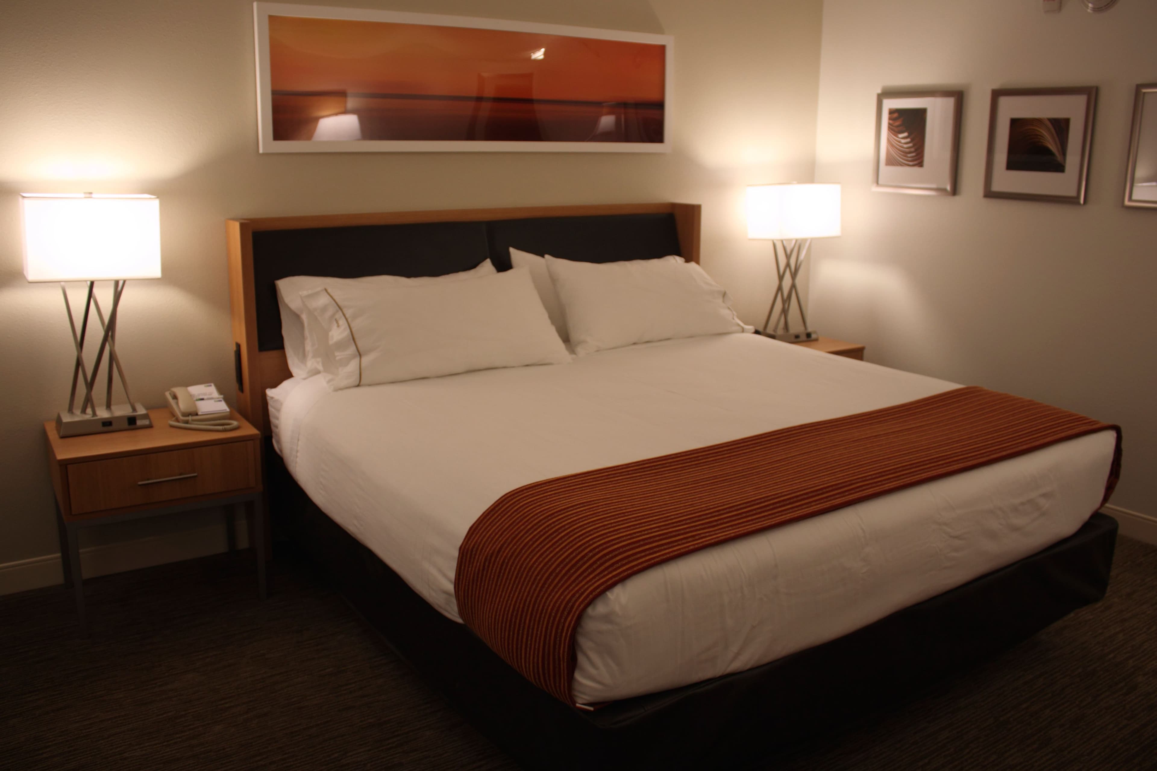 Holiday Inn Express Munising-Lakeview - Image 4