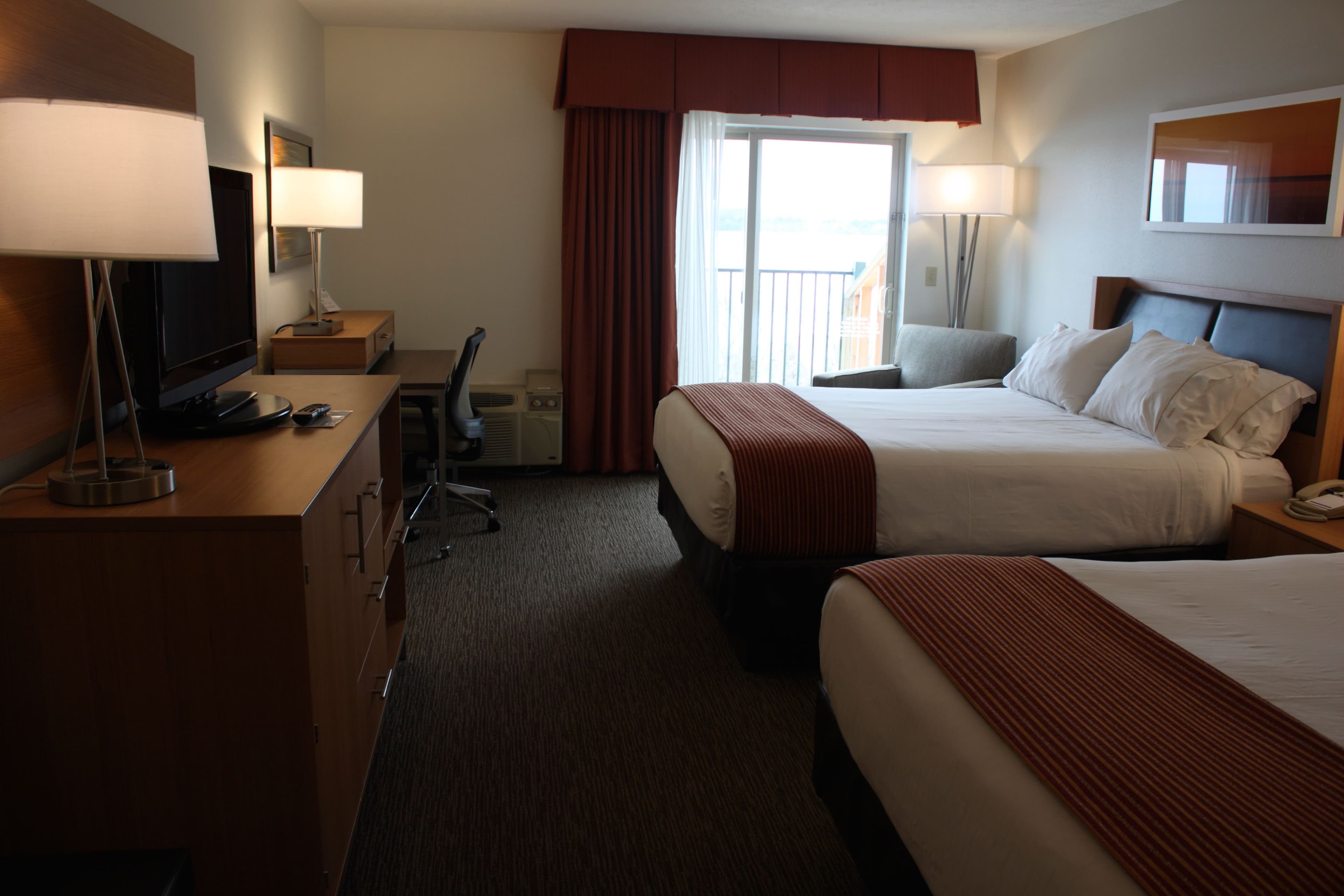 Holiday Inn Express Munising-Lakeview — 15