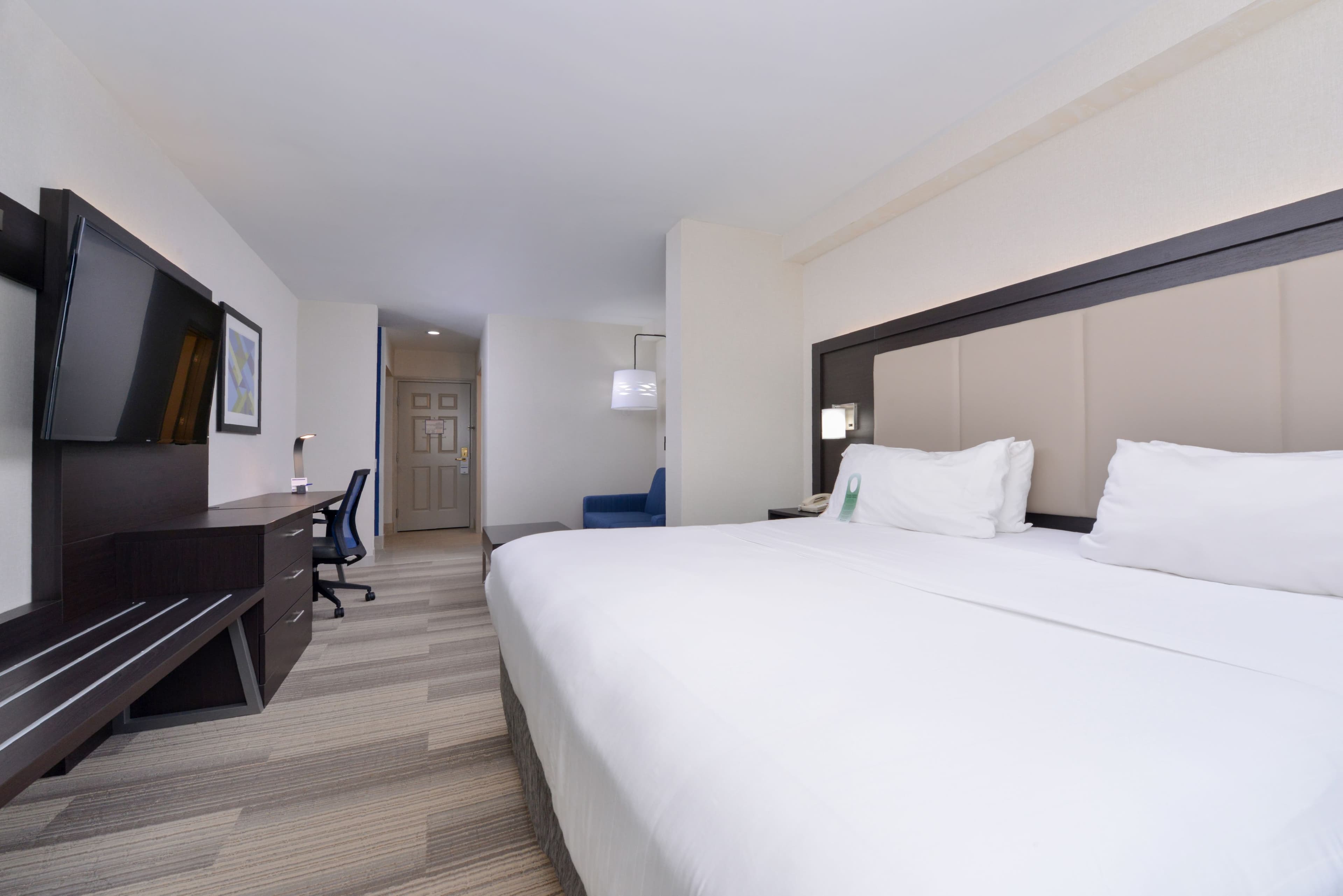 Holiday Inn Express Mystic - Groton Area - Image 4
