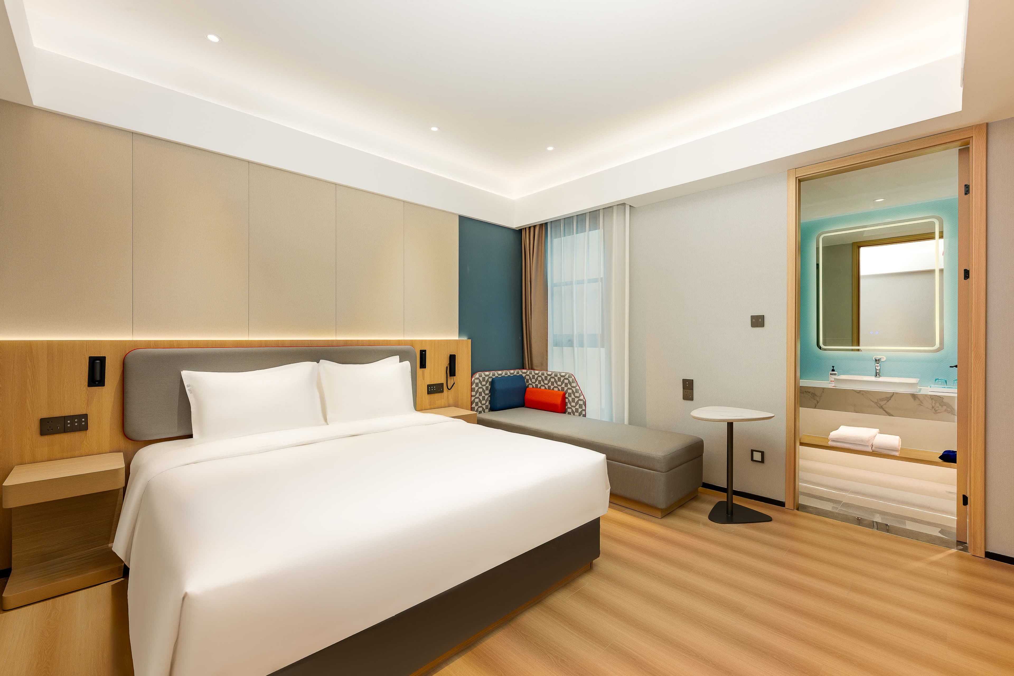 Holiday Inn Express Nanjing Xi'anmen - Image 2