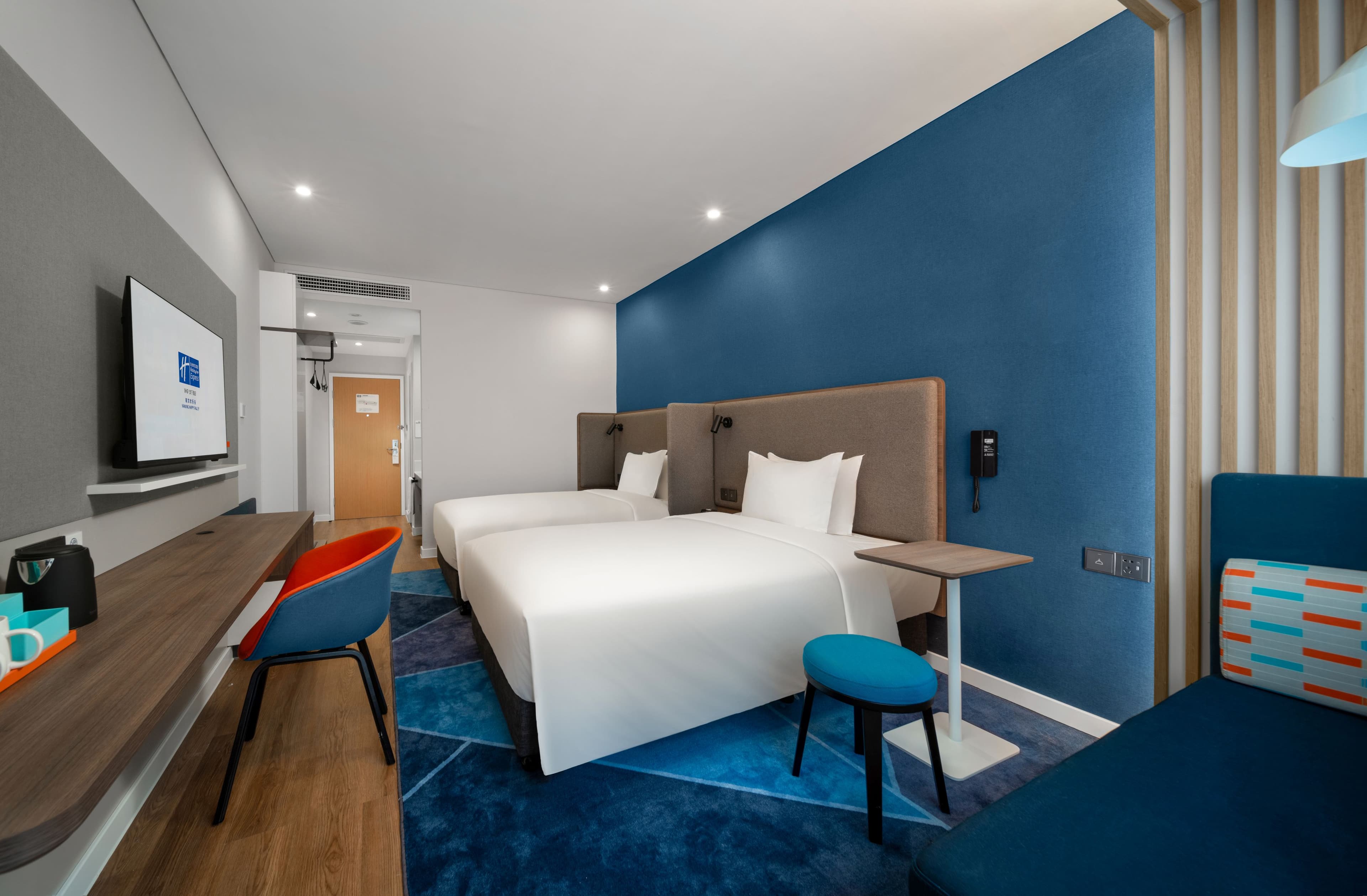 Holiday Inn Express Nanjing Happy Valley — 7