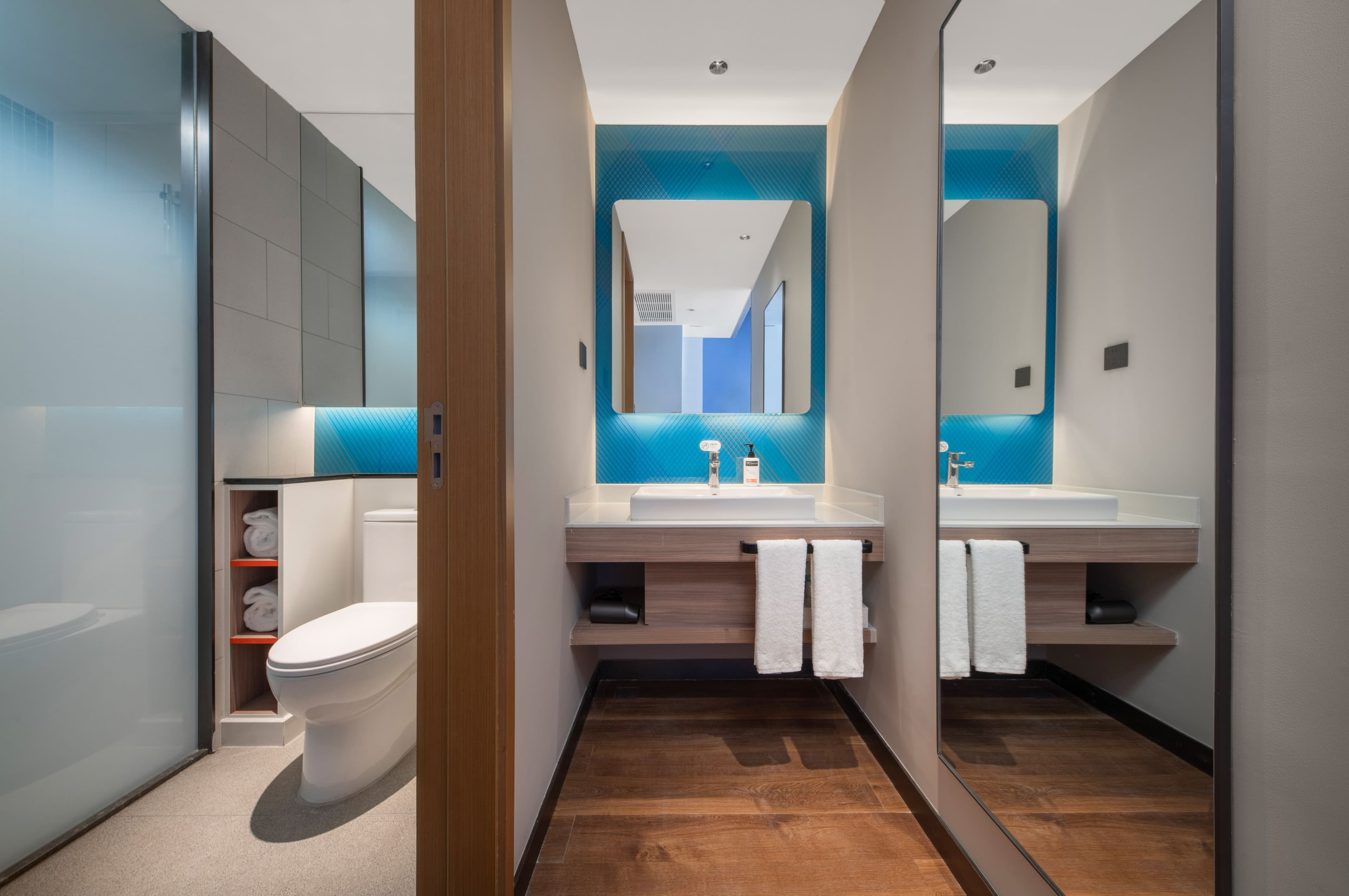 Holiday Inn Express Nanjing Jiangbei Wonhall Mall - Image 3