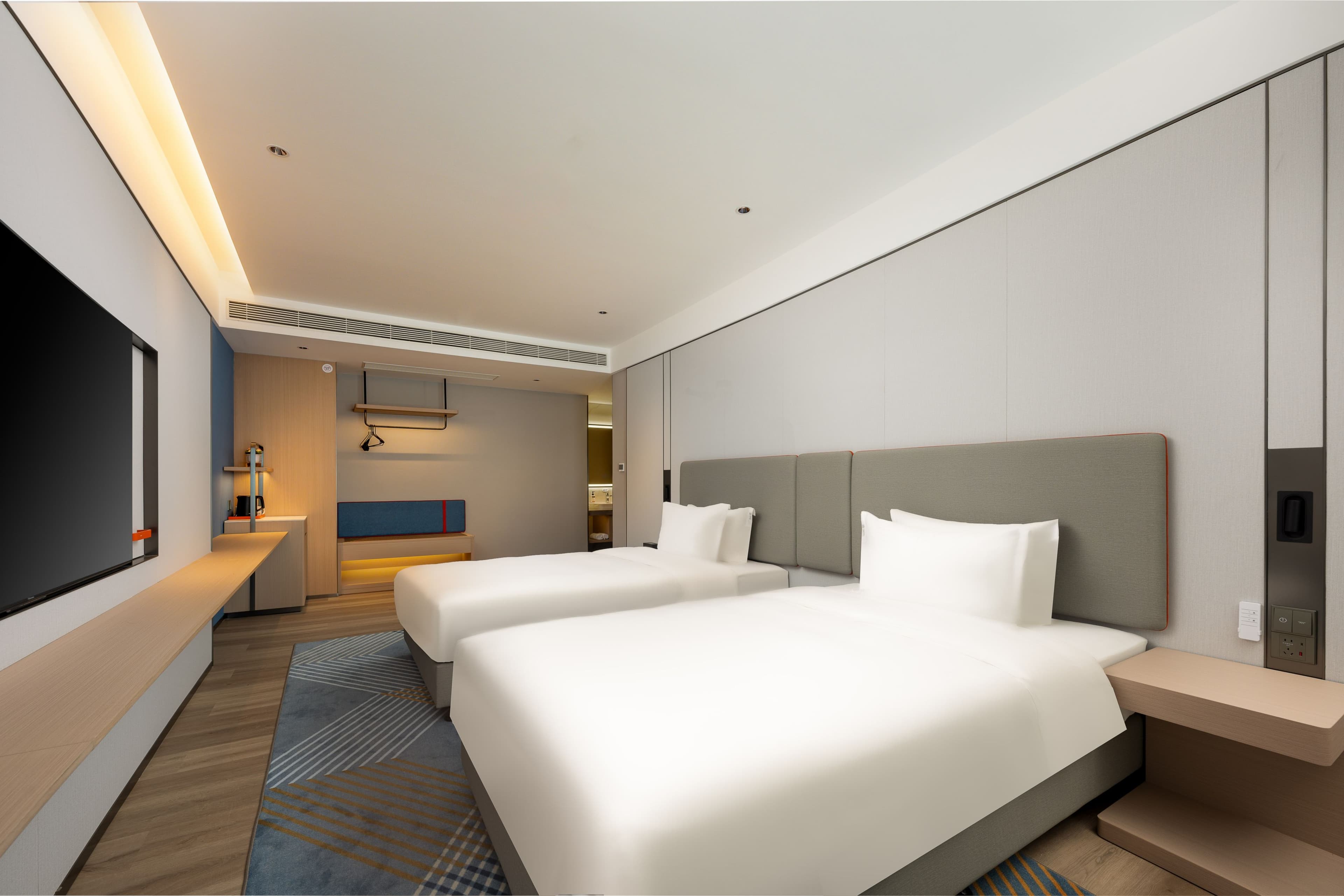 Holiday Inn Express Nanjing Riverside - Image 4