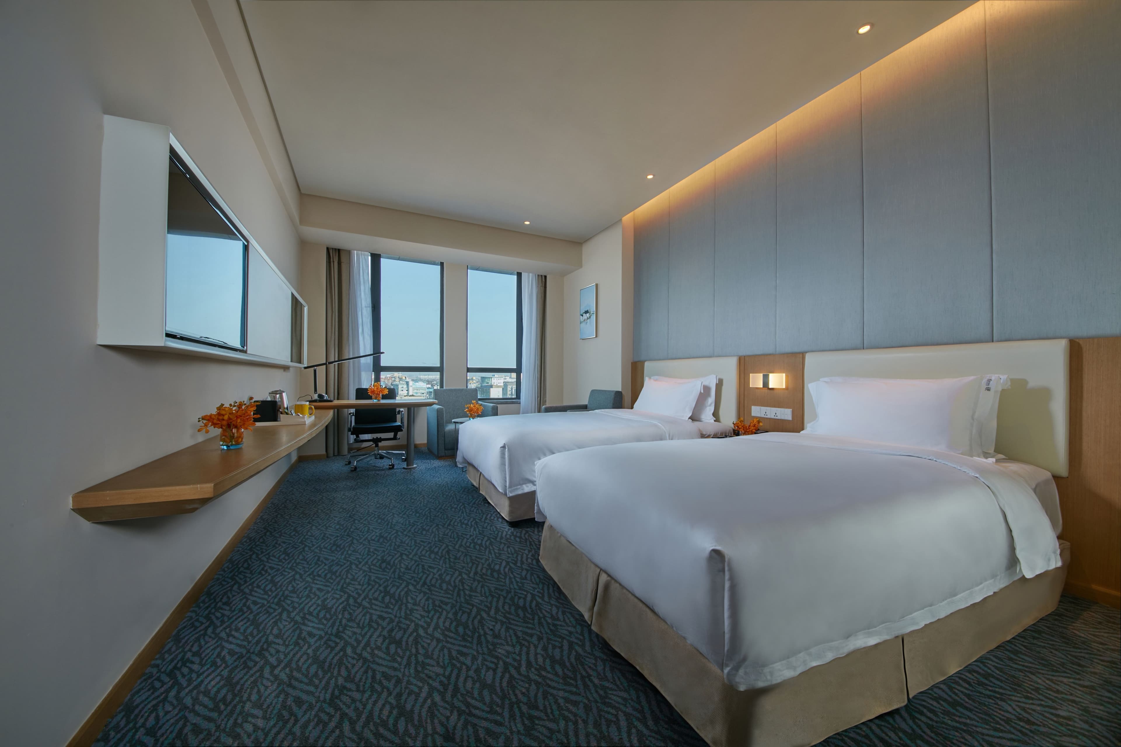 Holiday Inn Express Nantong Textile City — 17