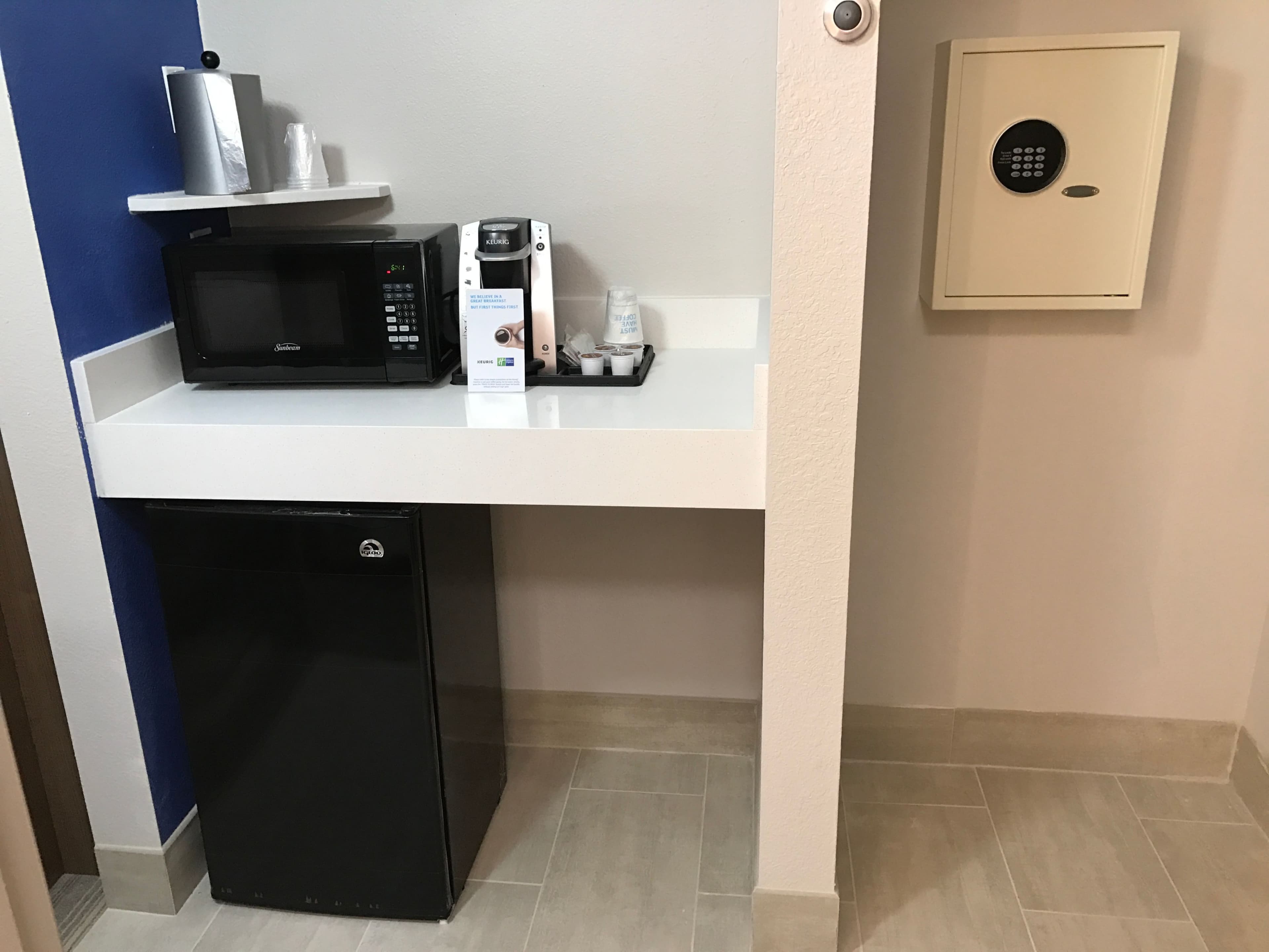 Holiday Inn Express Naples South - I-75 — 15