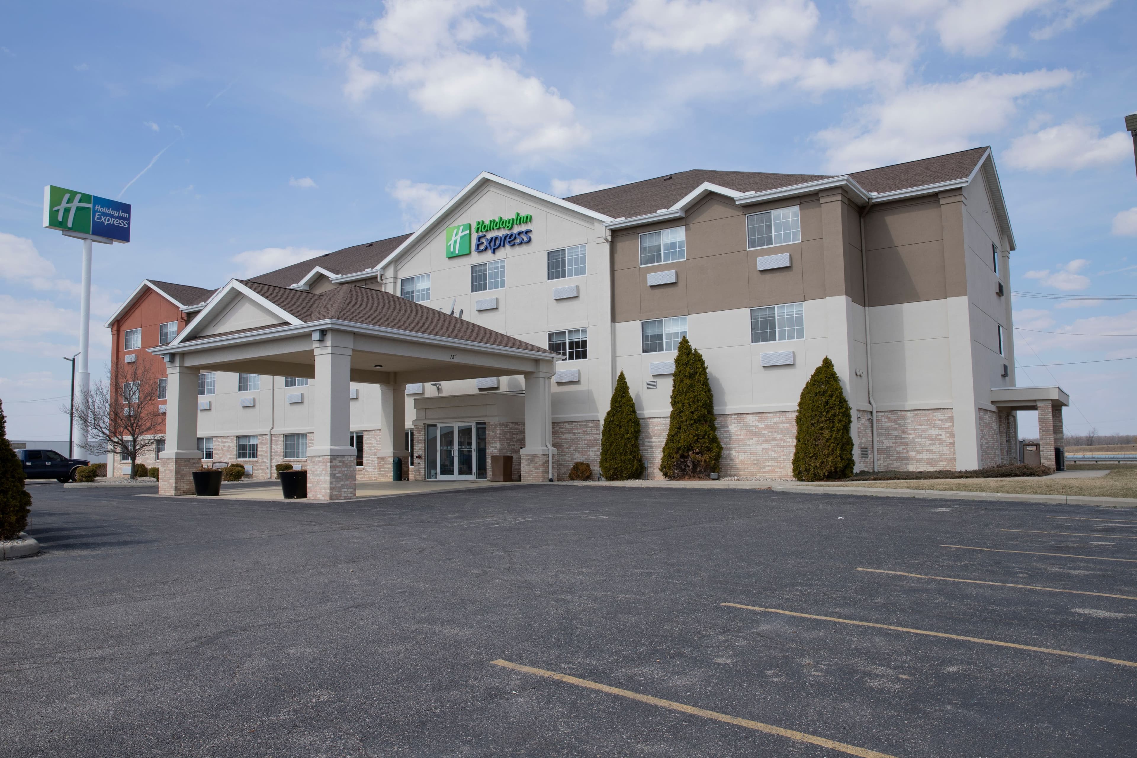 Holiday Inn Express Toledo West - Napoleon - Image 1