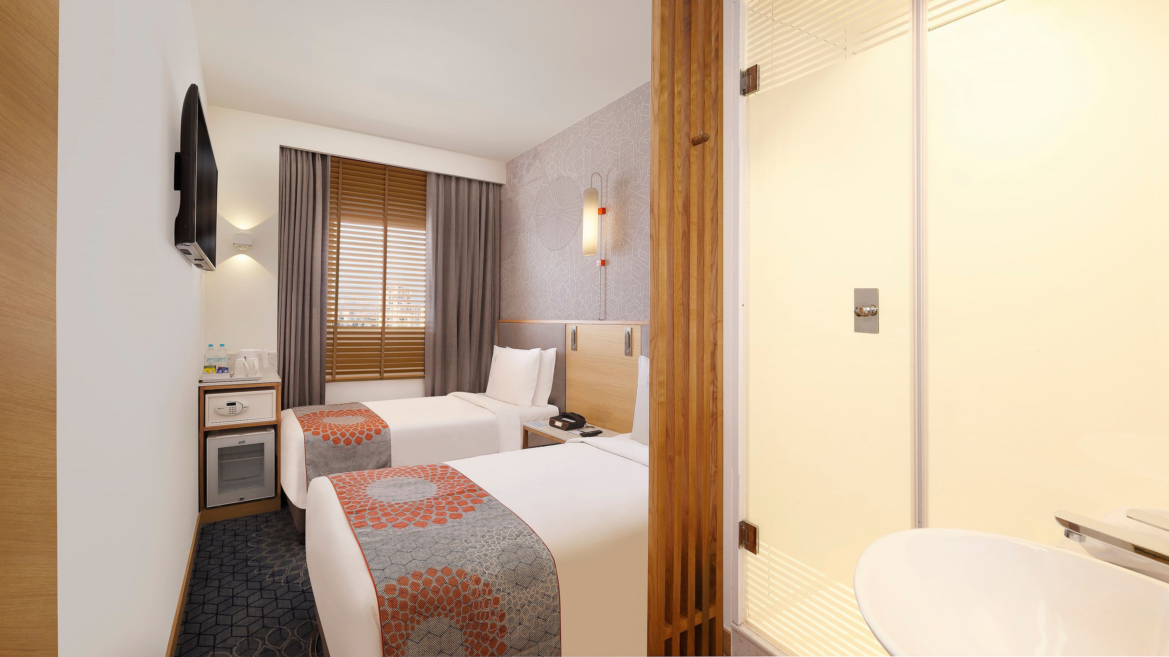Holiday Inn Express Nashik Indira Nagar — 17