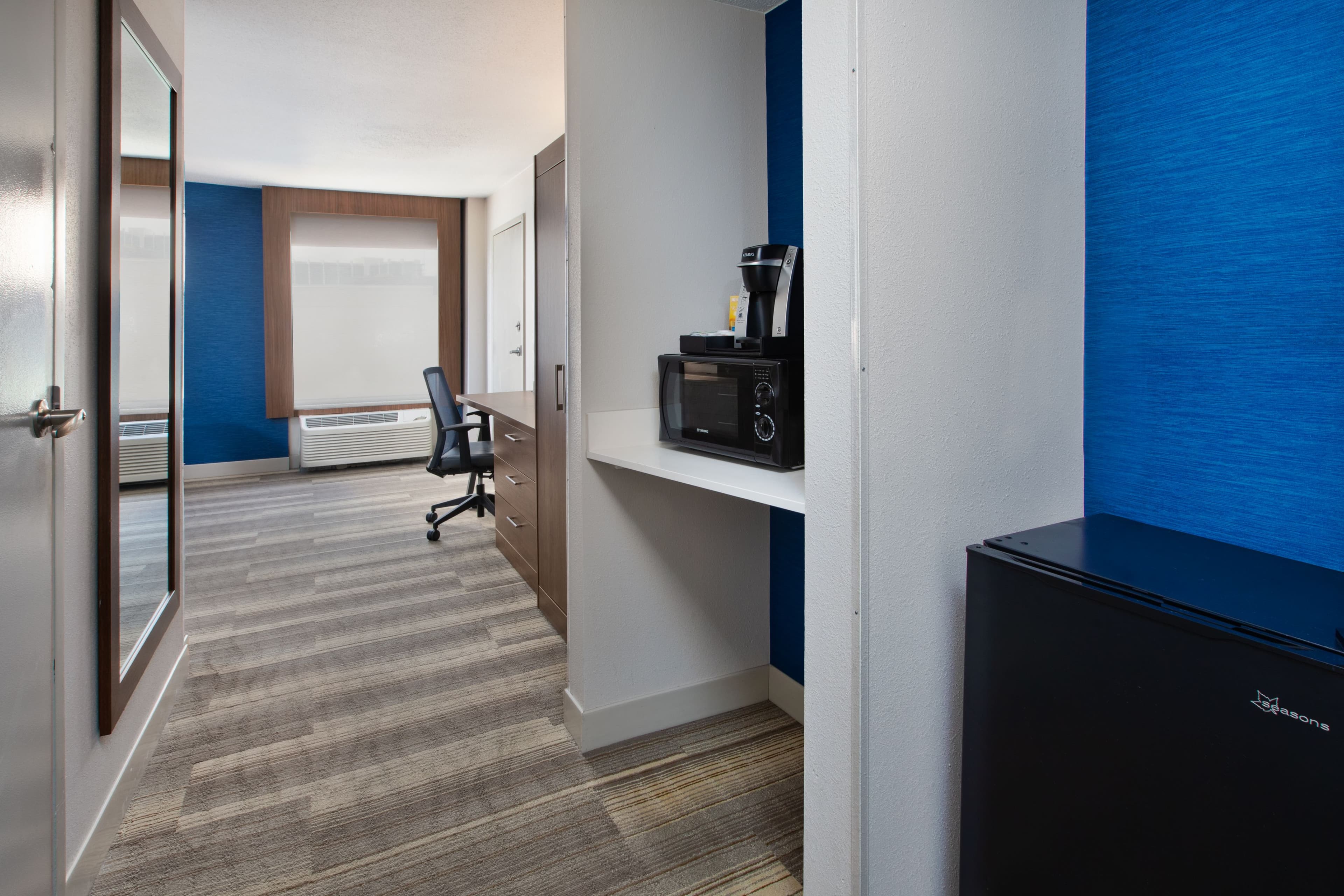 Holiday Inn Express Nashville Downtown - Broadway — 23