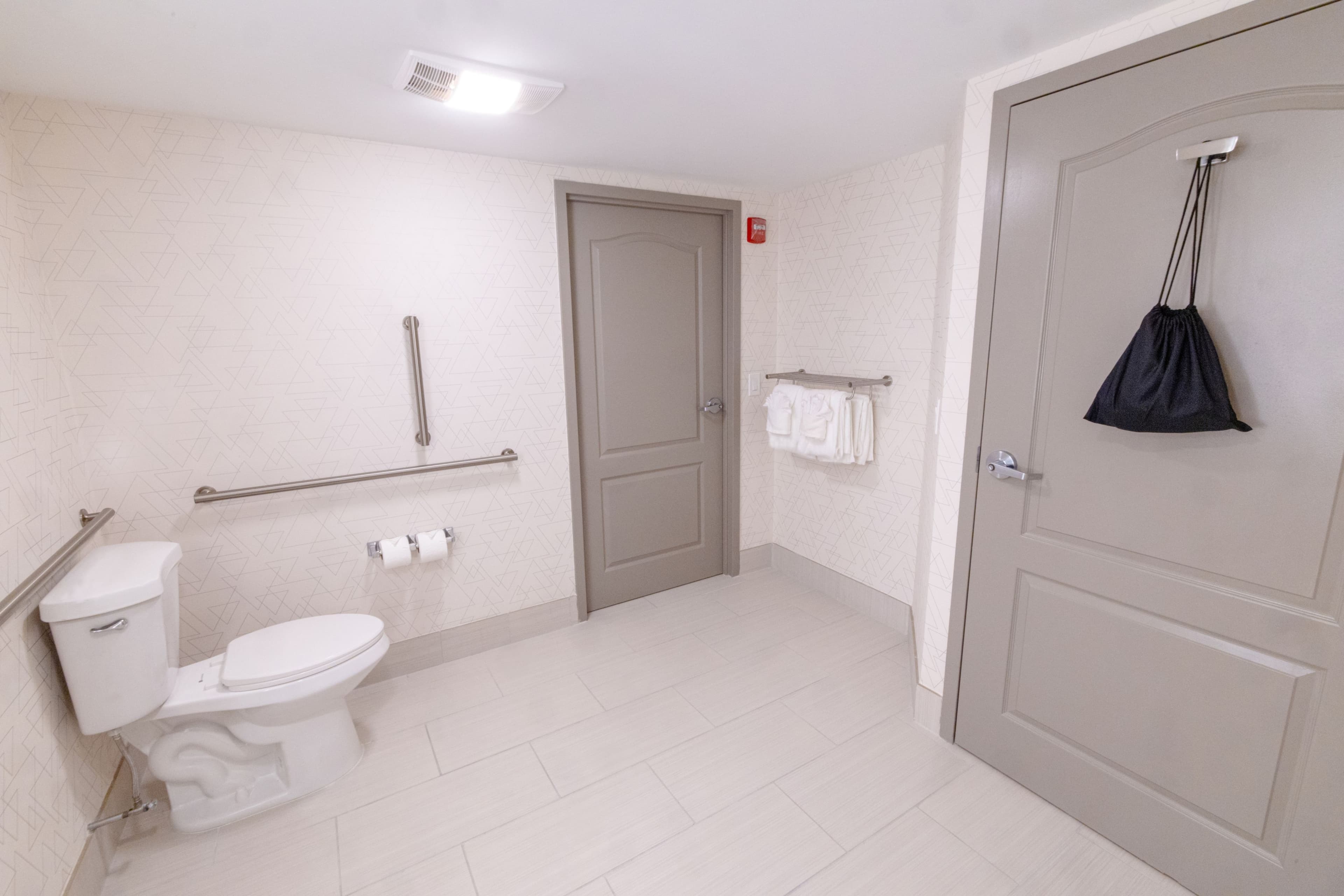 Holiday Inn Express Neptune — 30