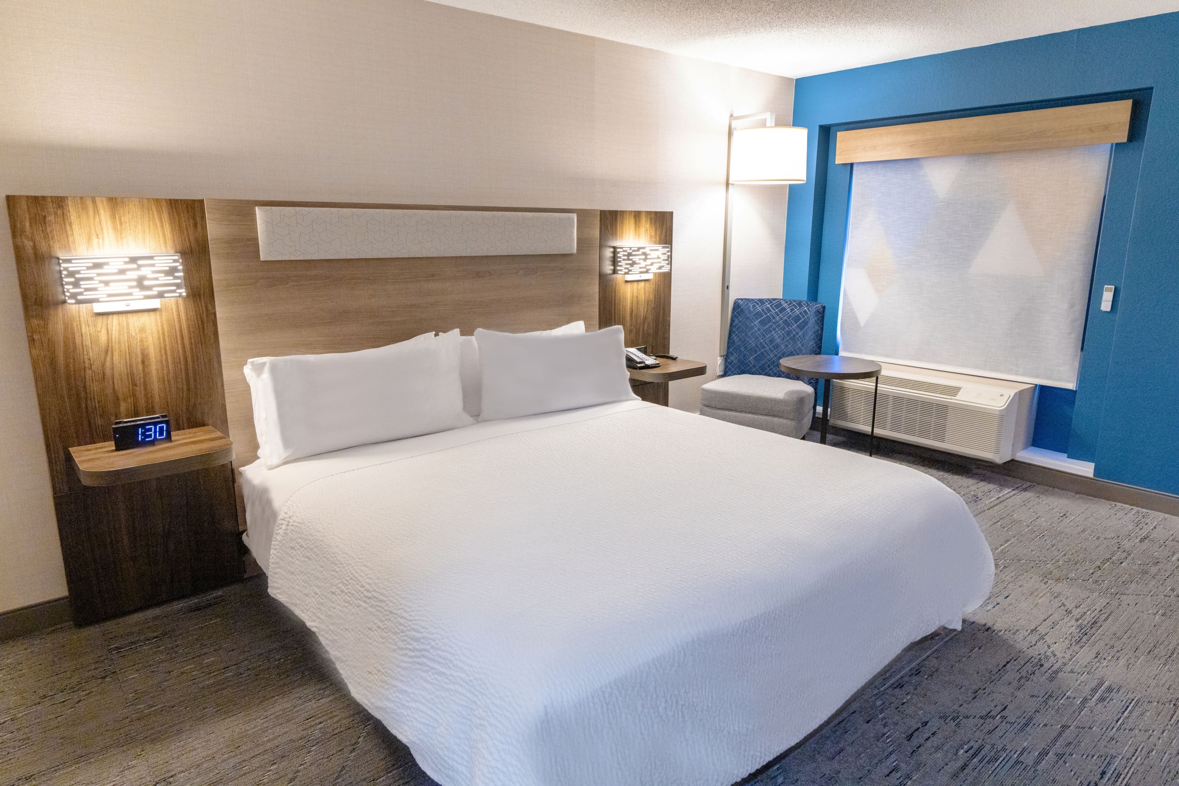 Holiday Inn Express Neptune — 34