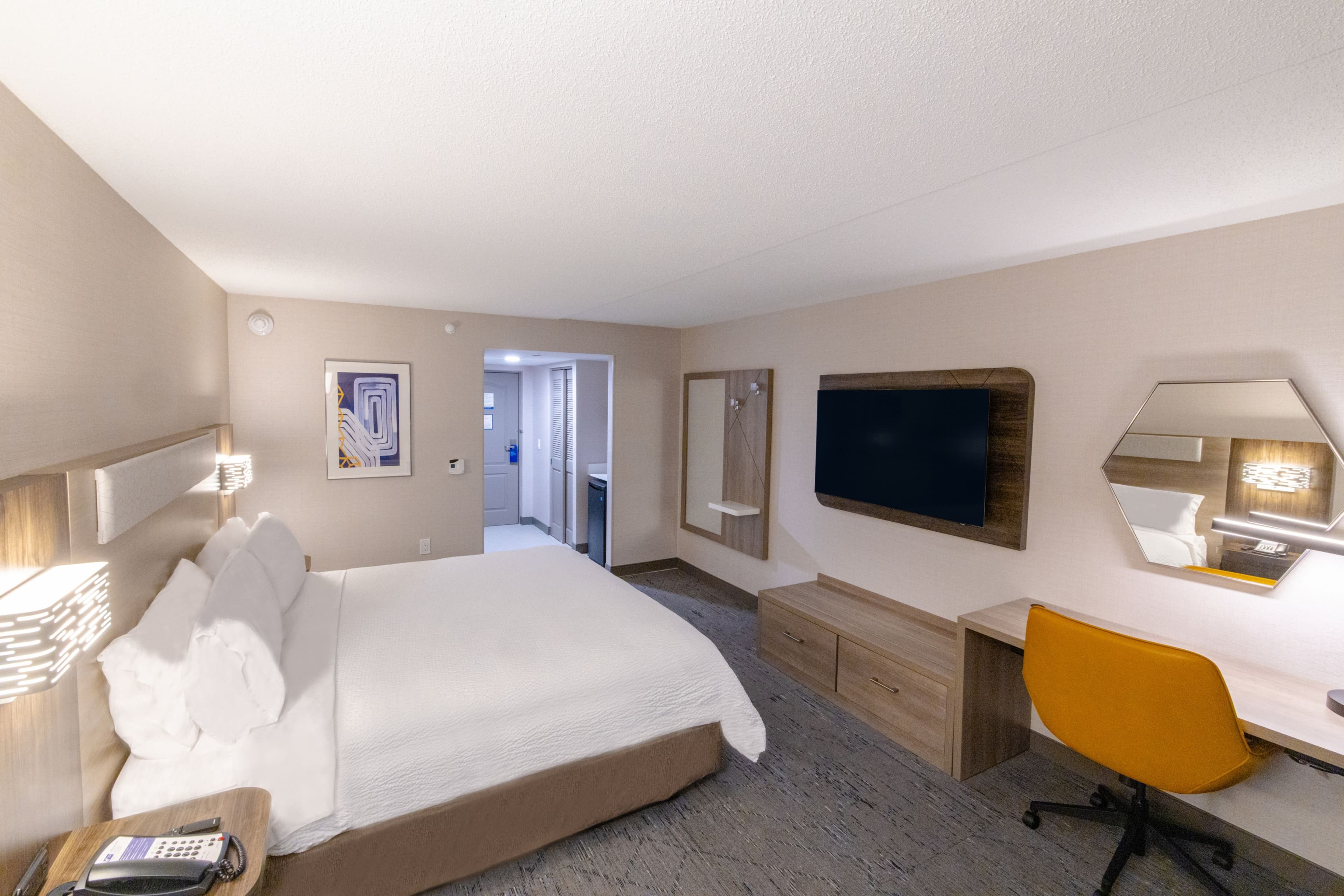 Holiday Inn Express Neptune - Image 2