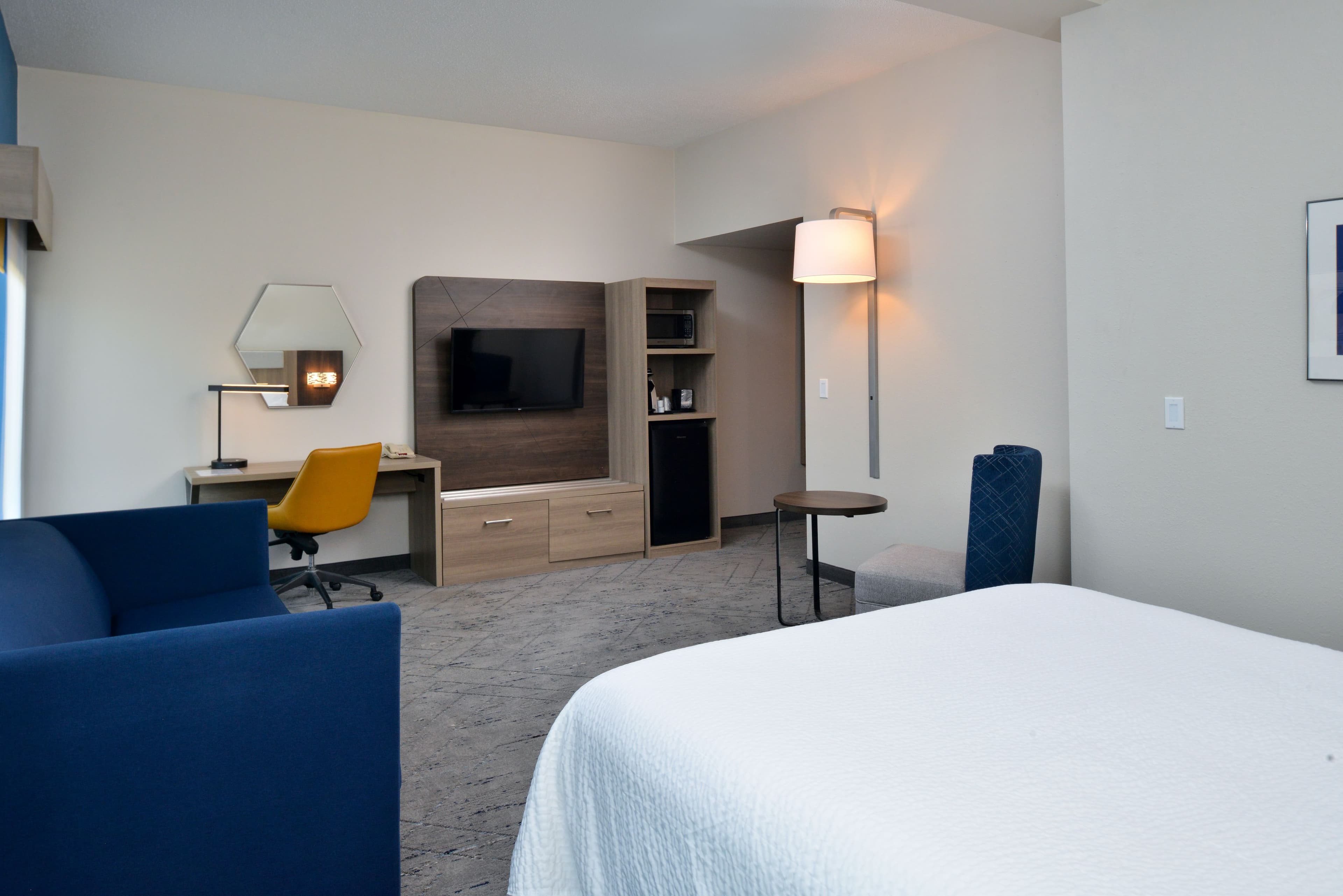 Holiday Inn Express Lewisburg/New Columbia — 34