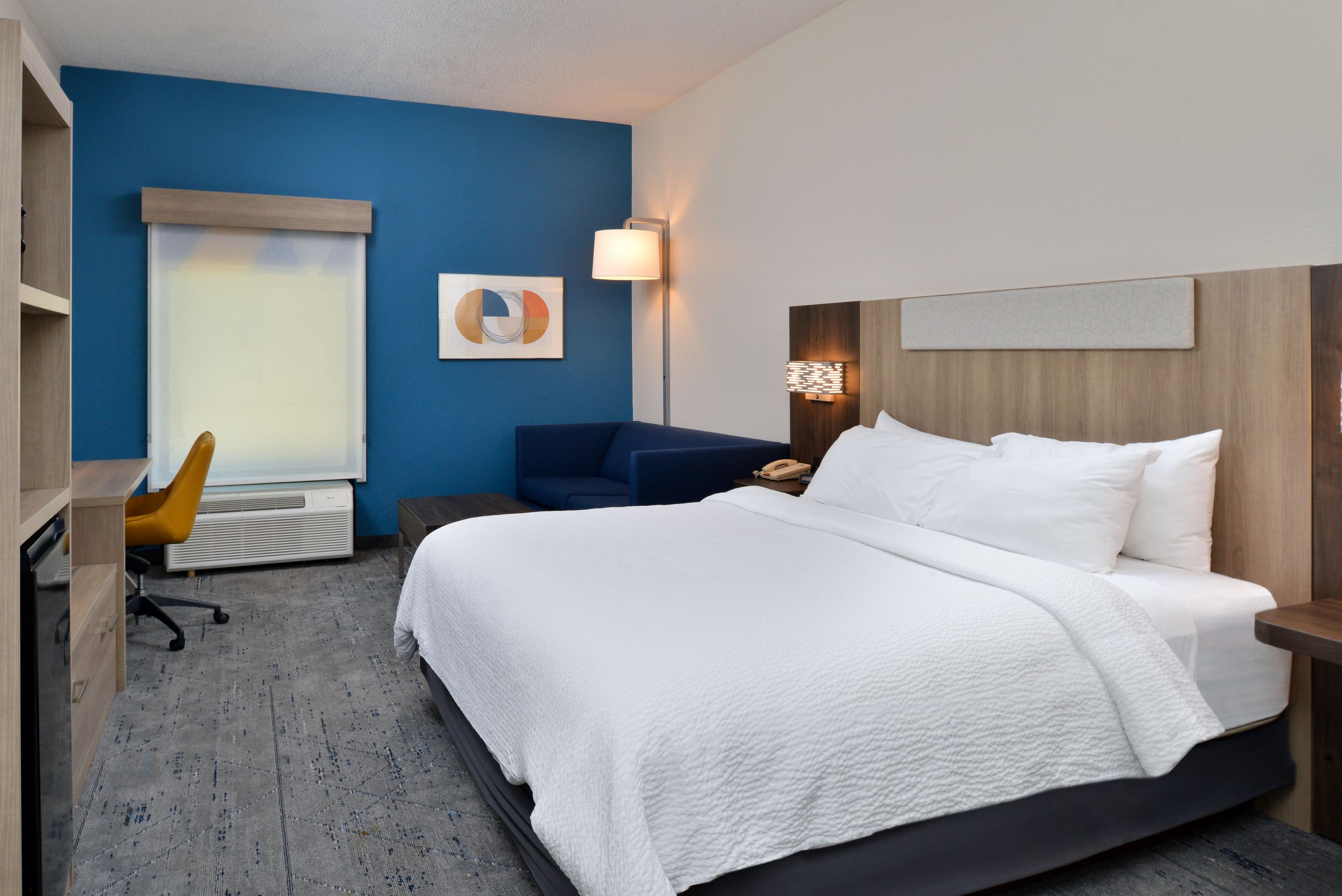 Holiday Inn Express Lewisburg/New Columbia — 7
