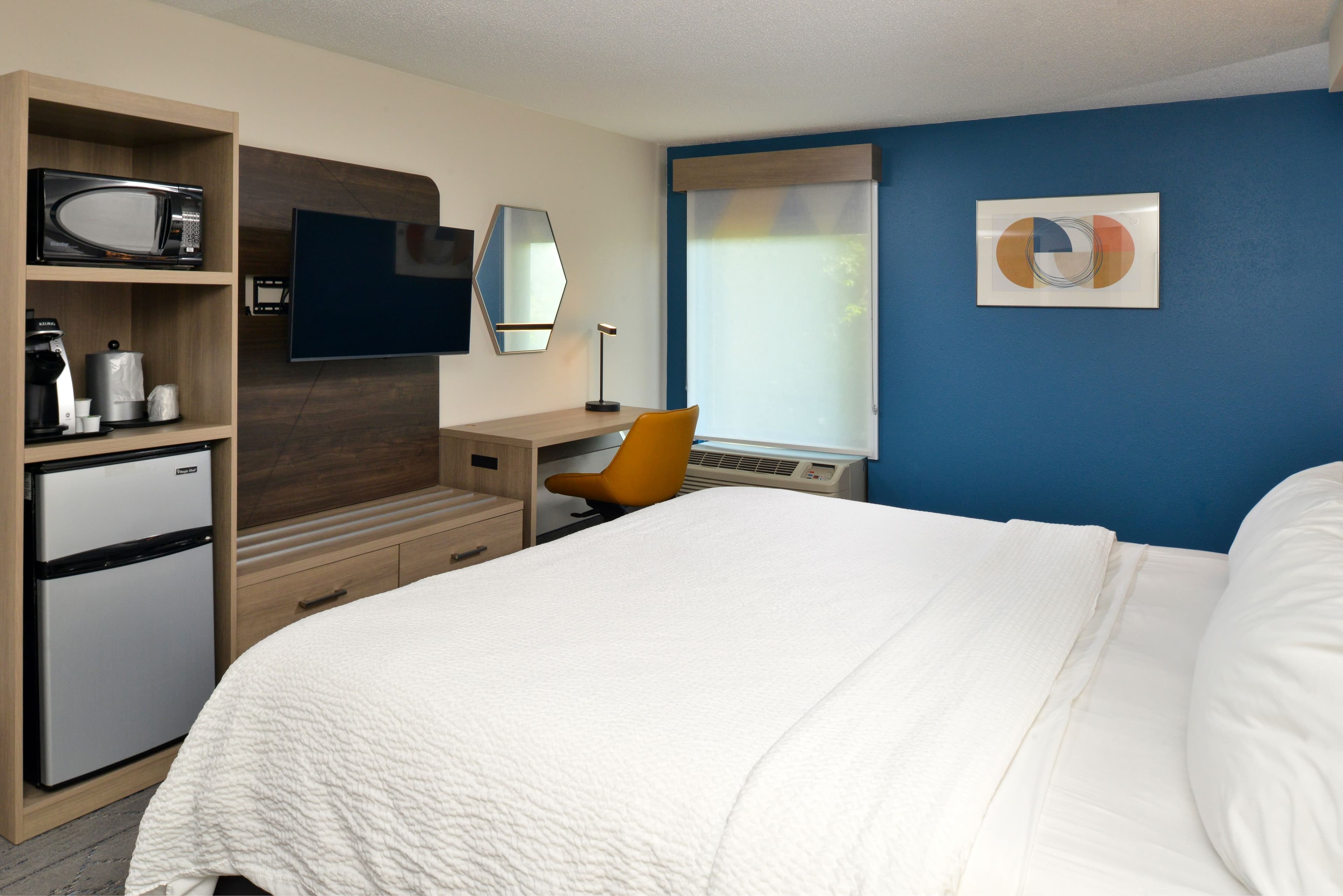 Holiday Inn Express Lewisburg/New Columbia — 22