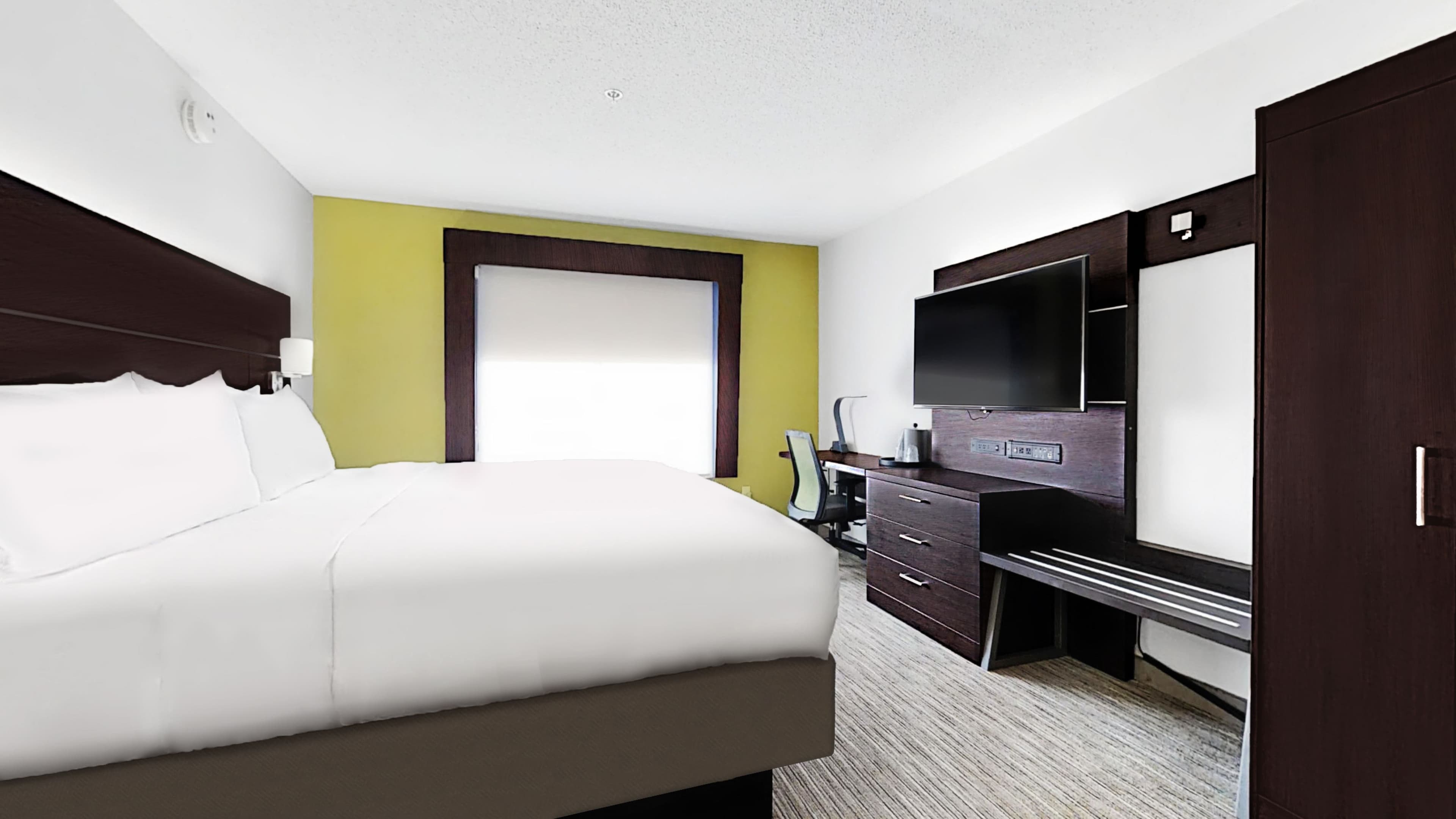 Holiday Inn Express New Orleans East — 8