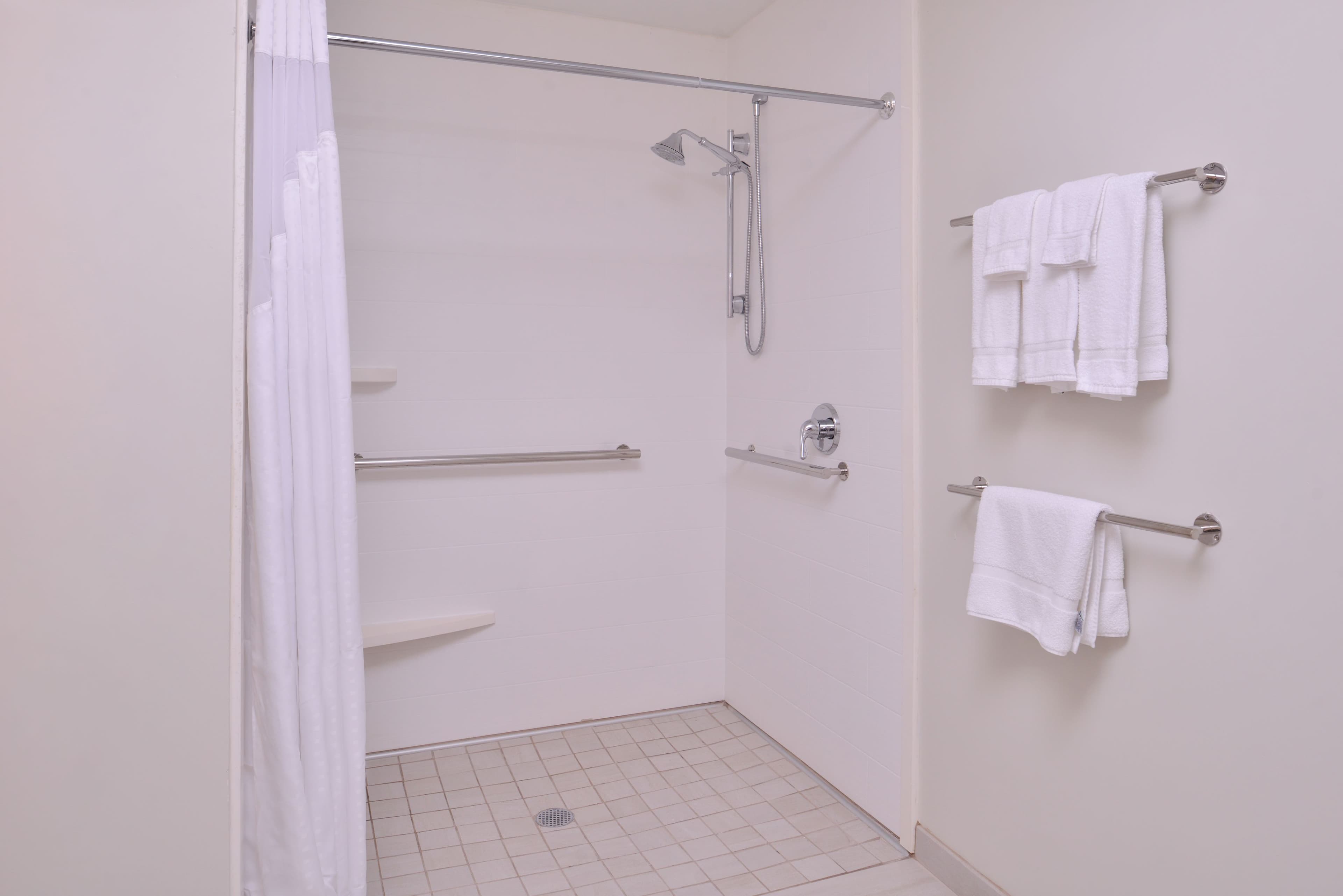 Holiday Inn Express New Orleans - Arts District — 11