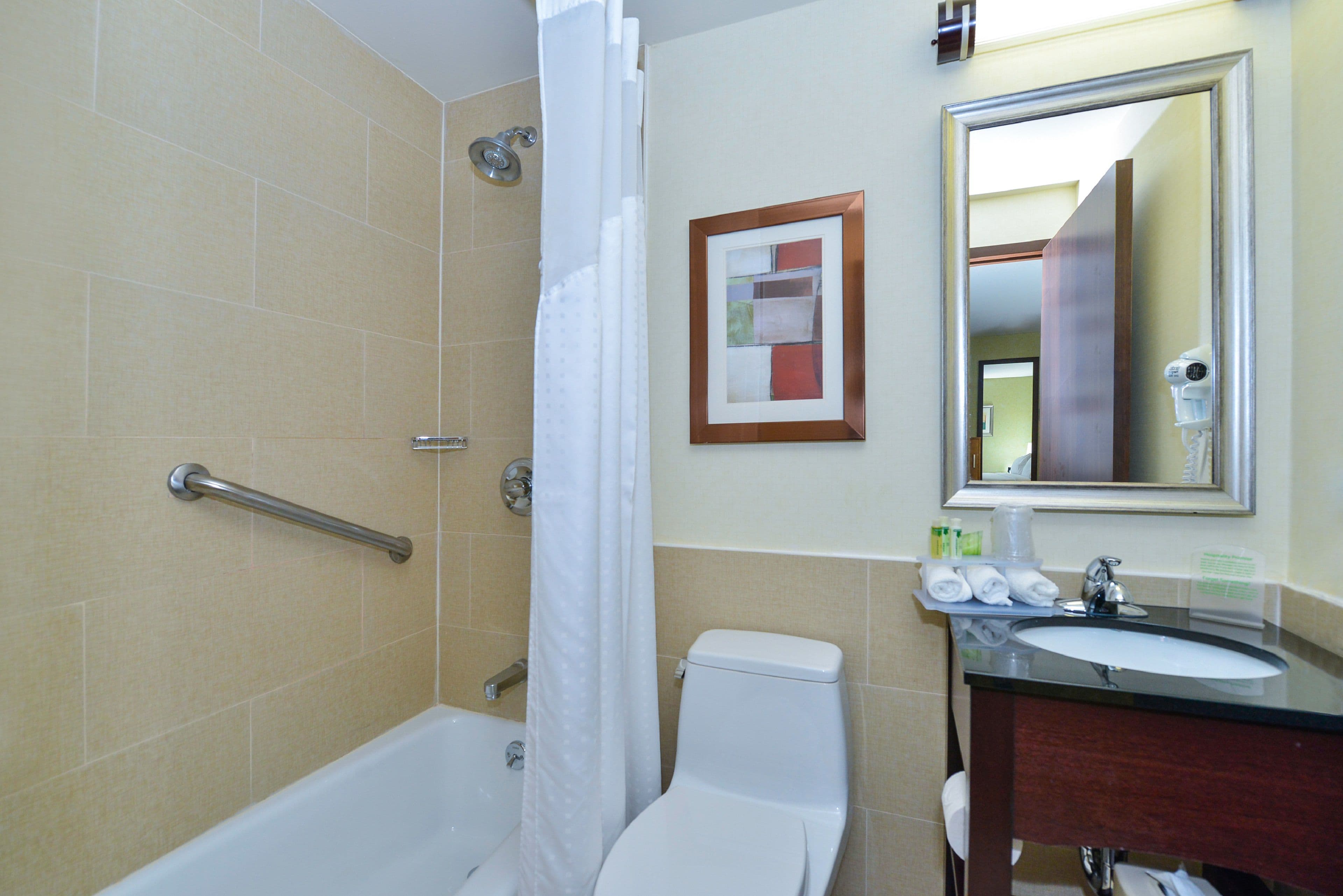 Holiday Inn Express Manhattan Midtown West — 15