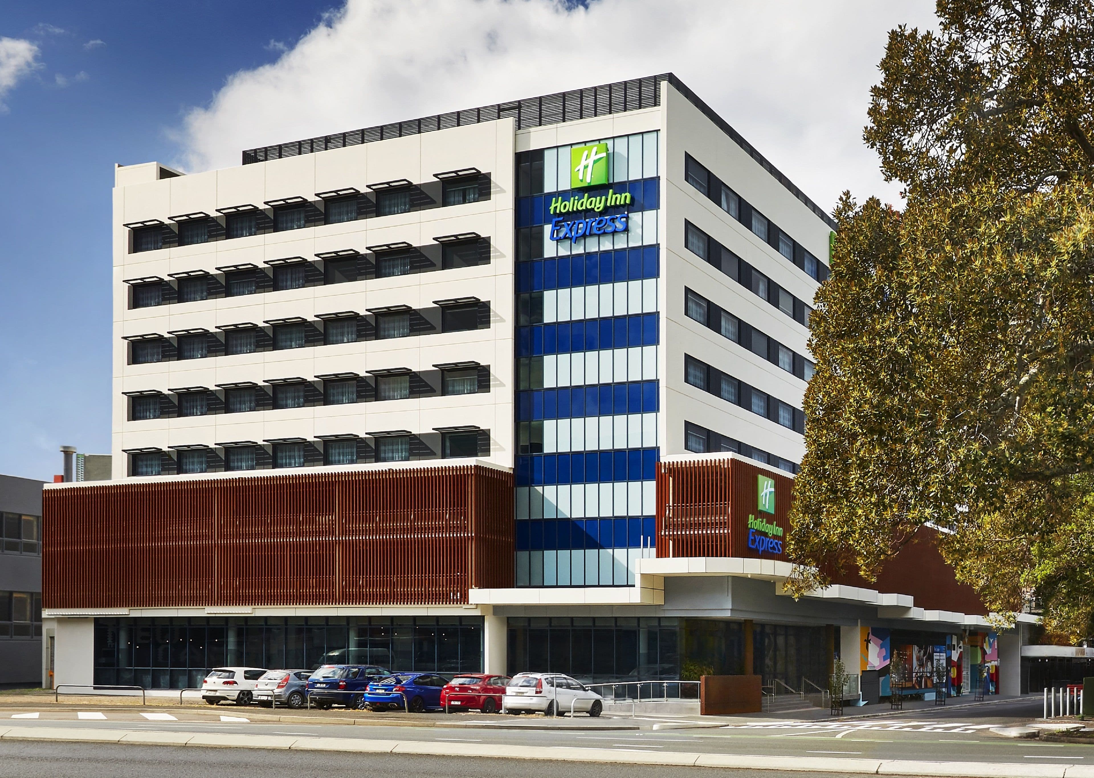 Holiday Inn Express Newcastle - Image 1