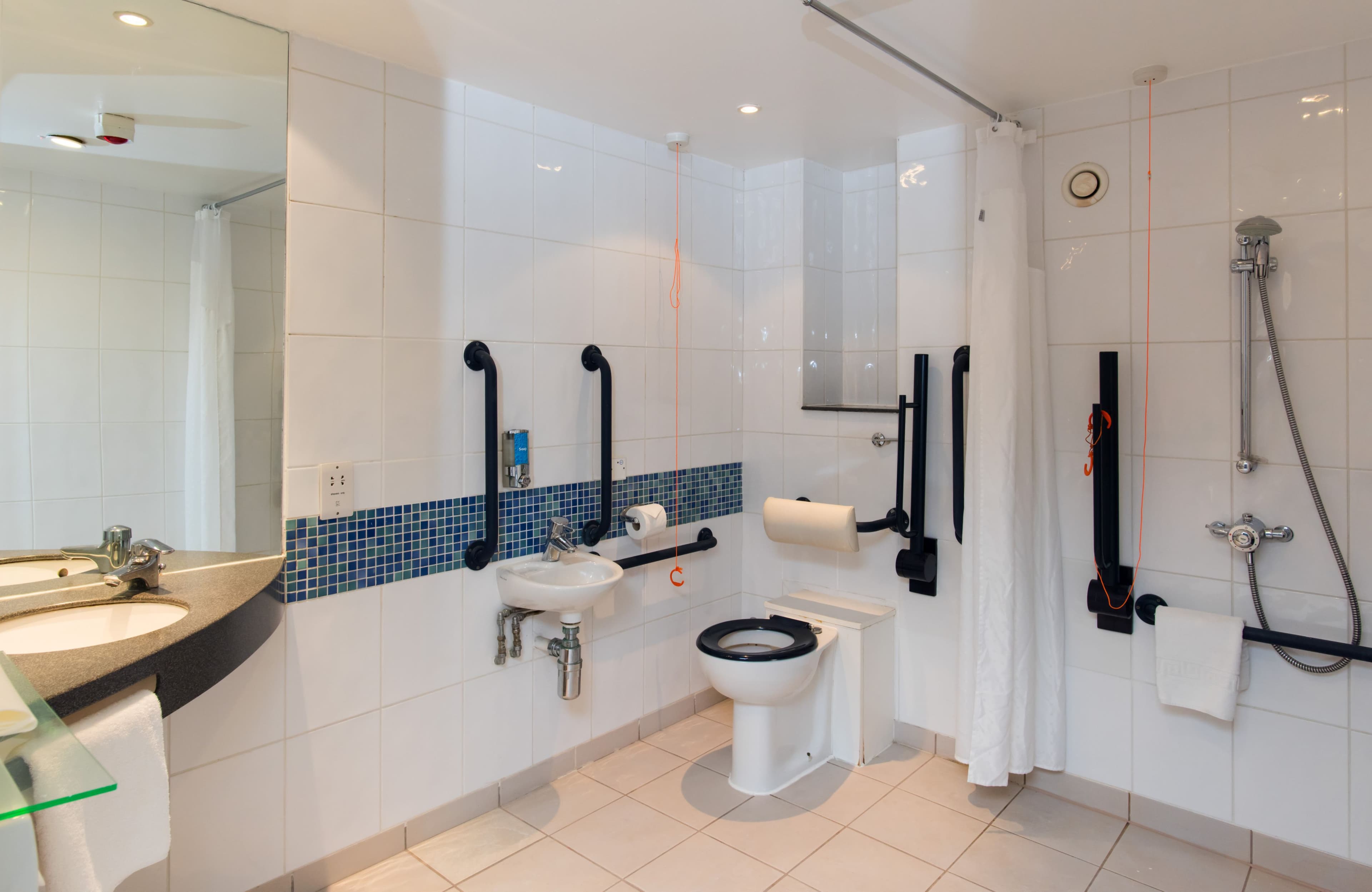 Holiday Inn Express Newcastle City Centre — 16