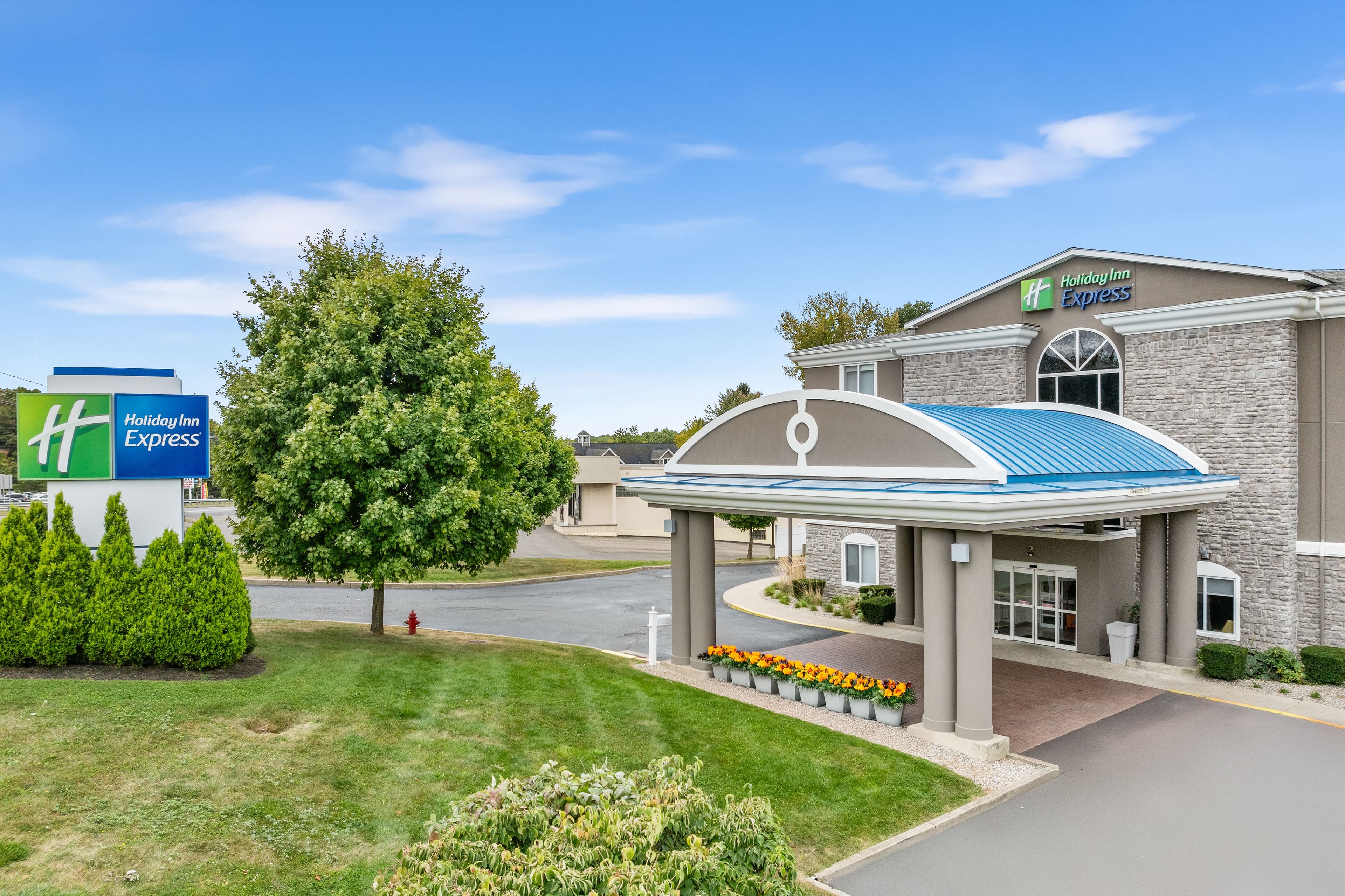 Holiday Inn Express Hartford - Newington - Image 1