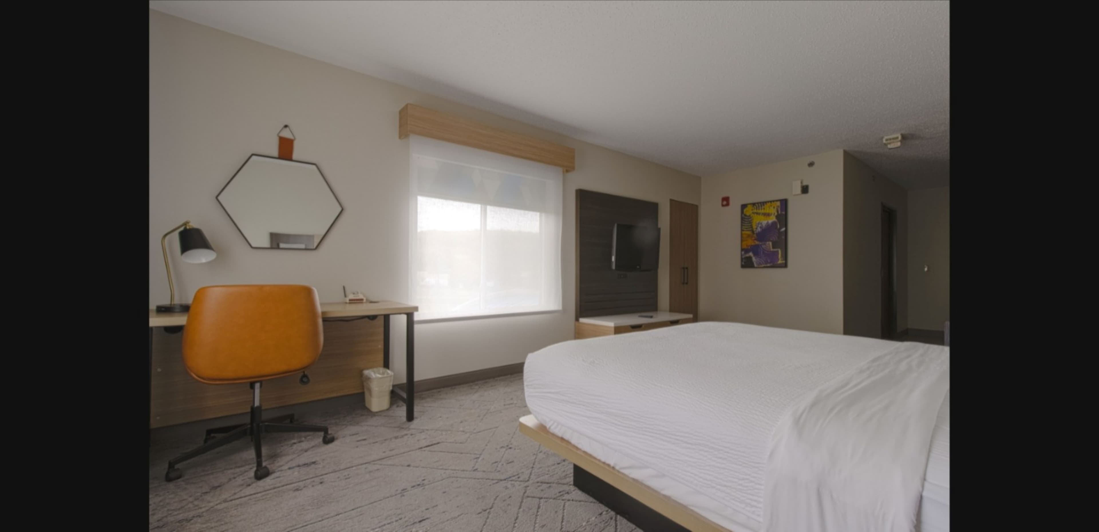 Holiday Inn Express Hartford - Newington — 15