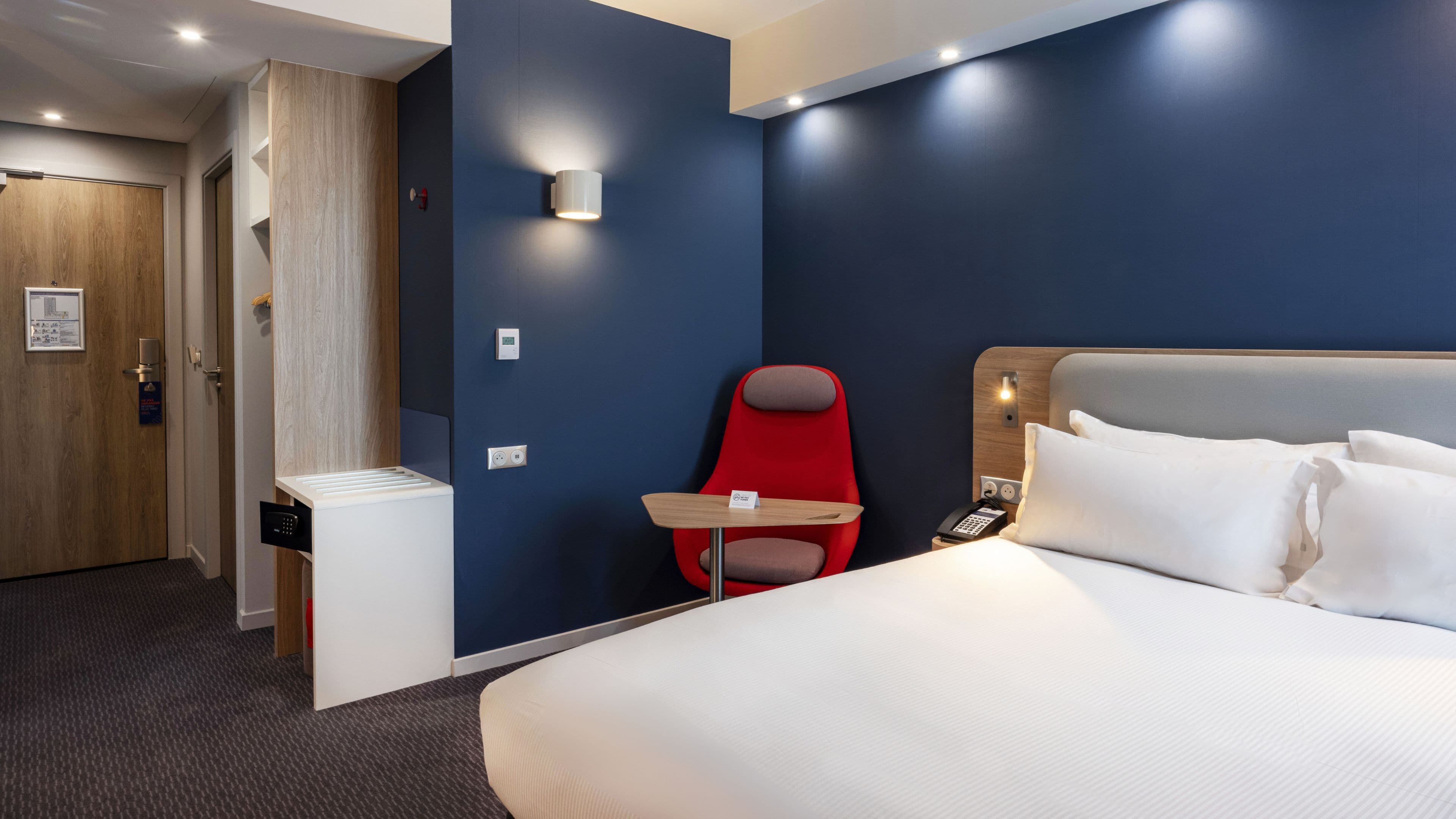 Holiday Inn Express Nice - Grand Arenas — 10