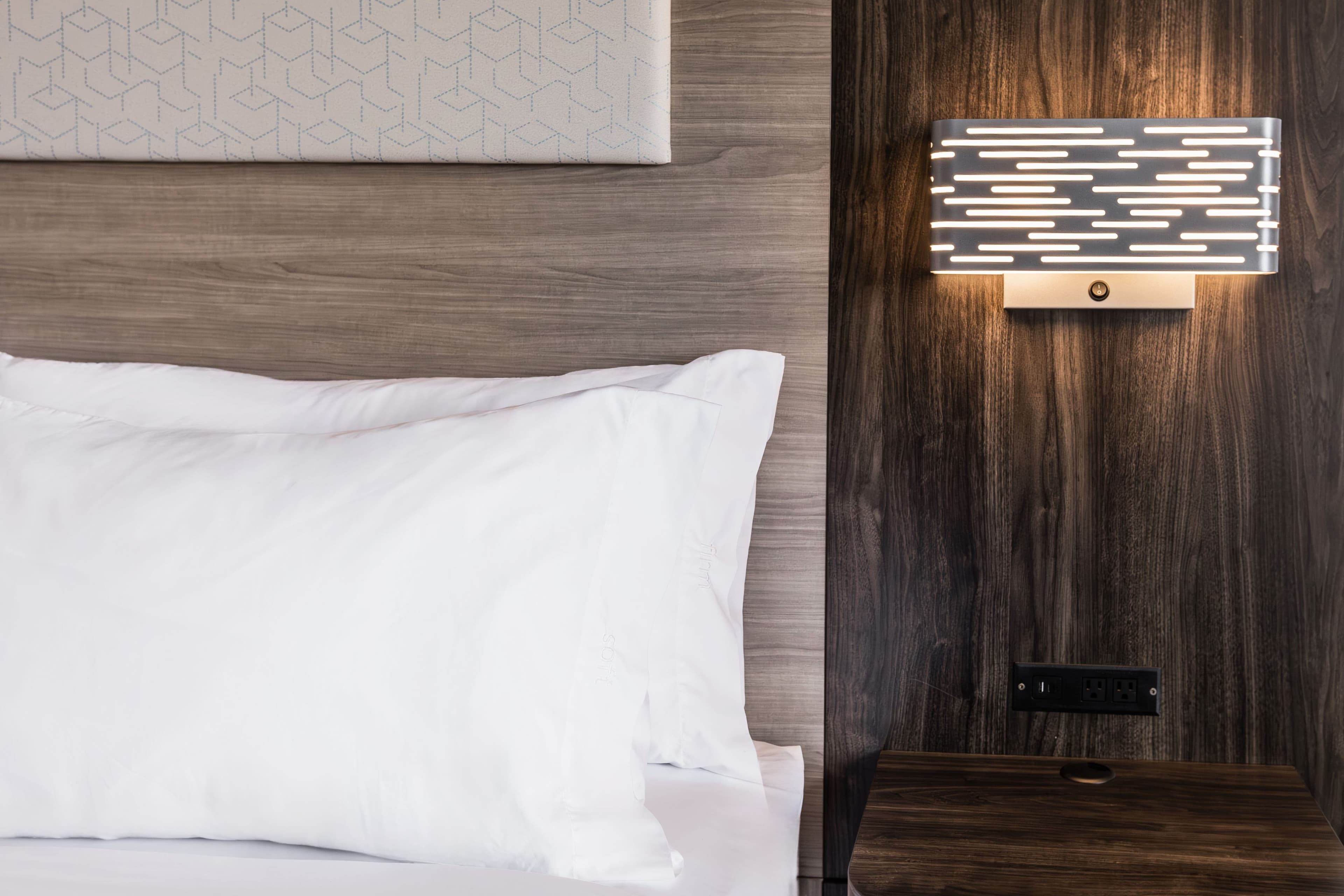 Holiday Inn Express Toronto-North York — 6