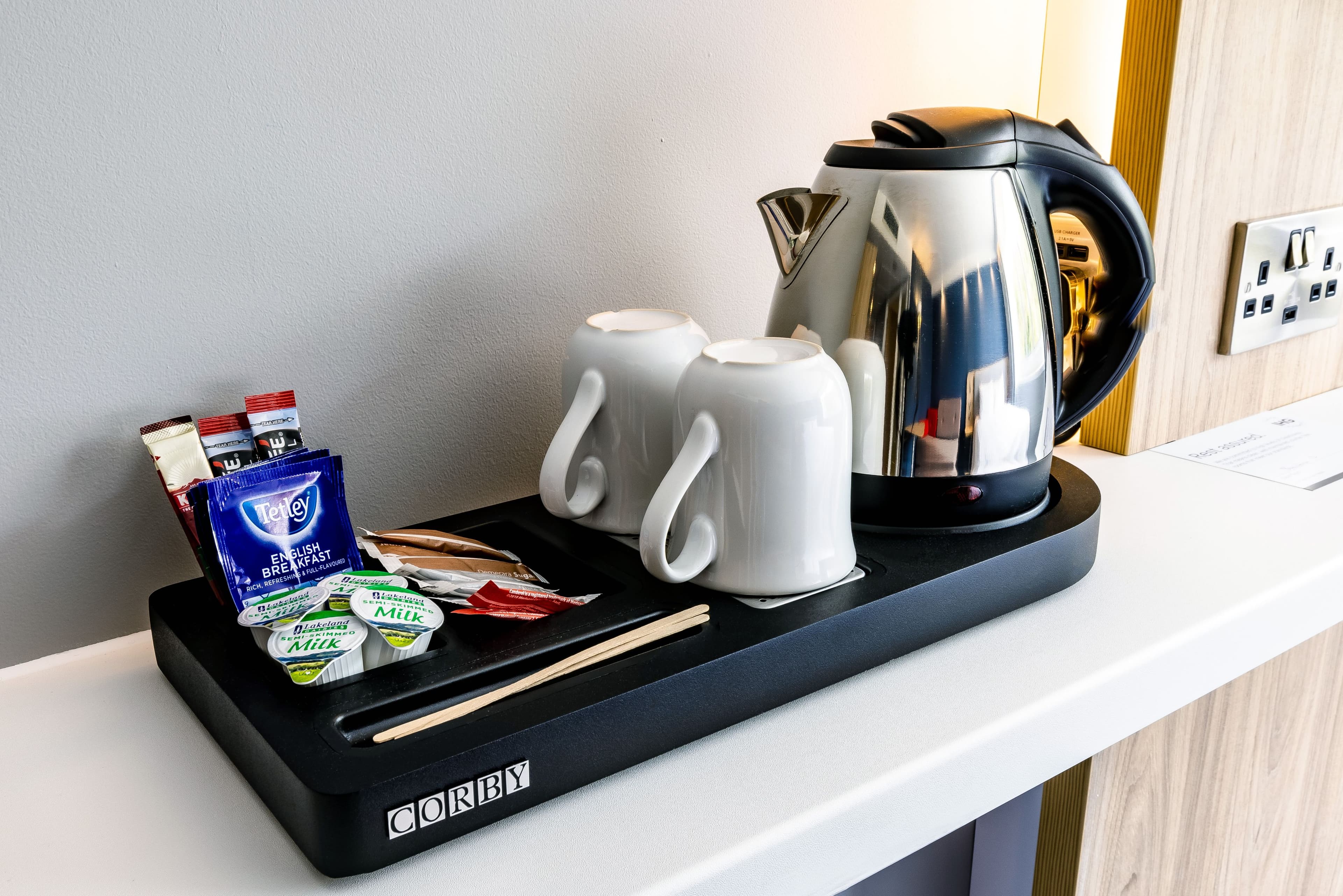 Standard Room with Free Hot Breakfast - Image 8