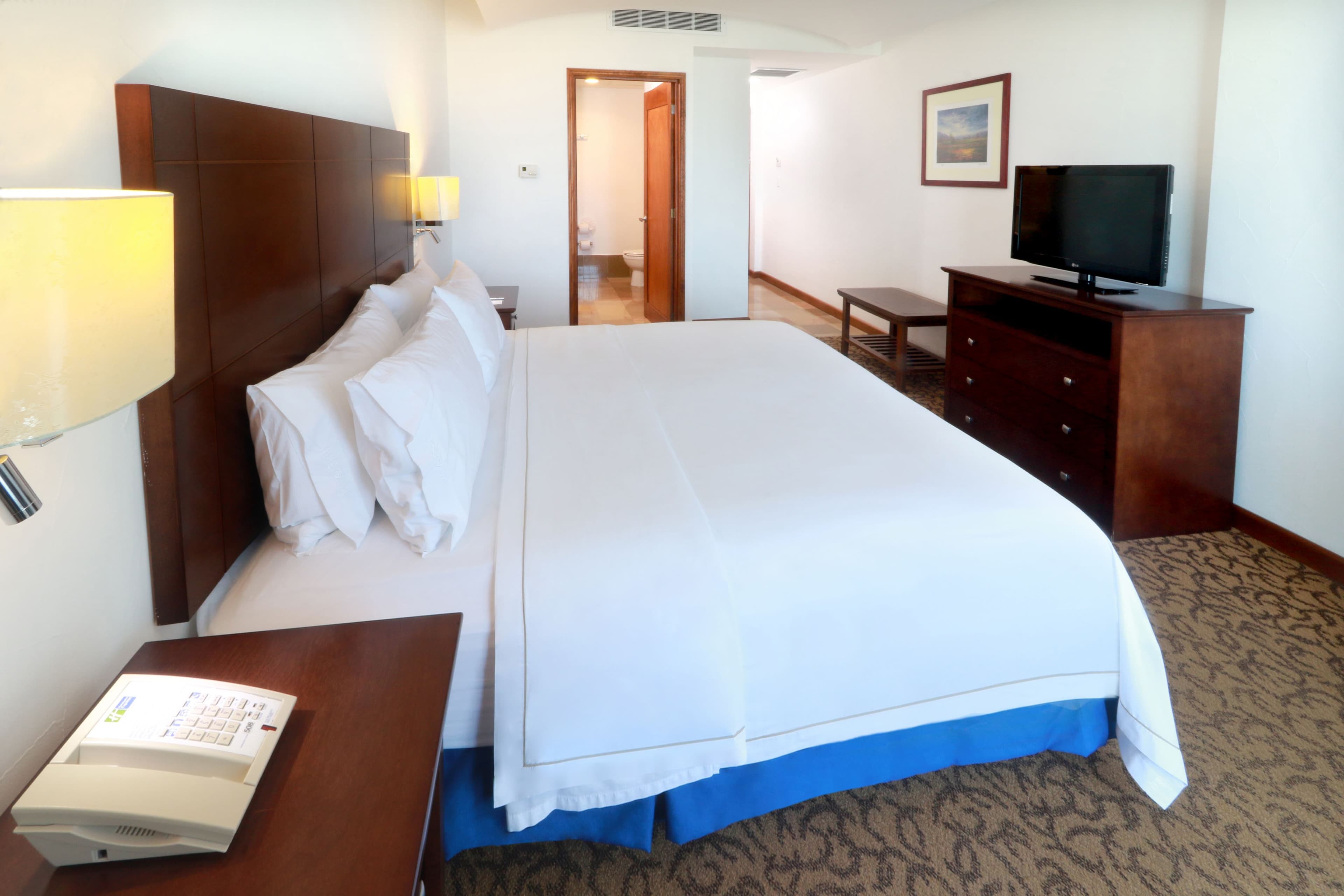 Holiday Inn Express Nuevo Laredo — 12
