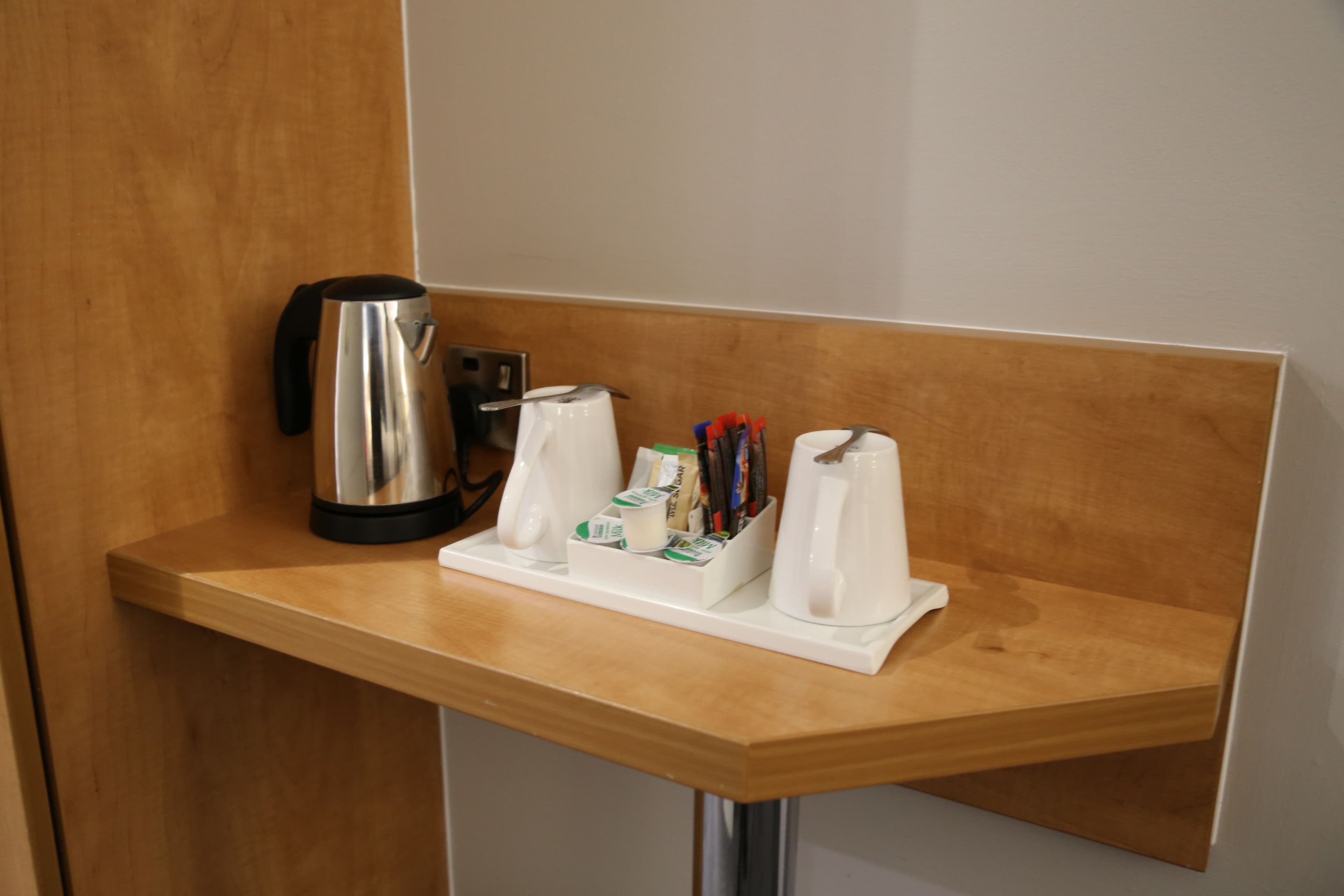 Holiday Inn Express Nuneaton - Image 3