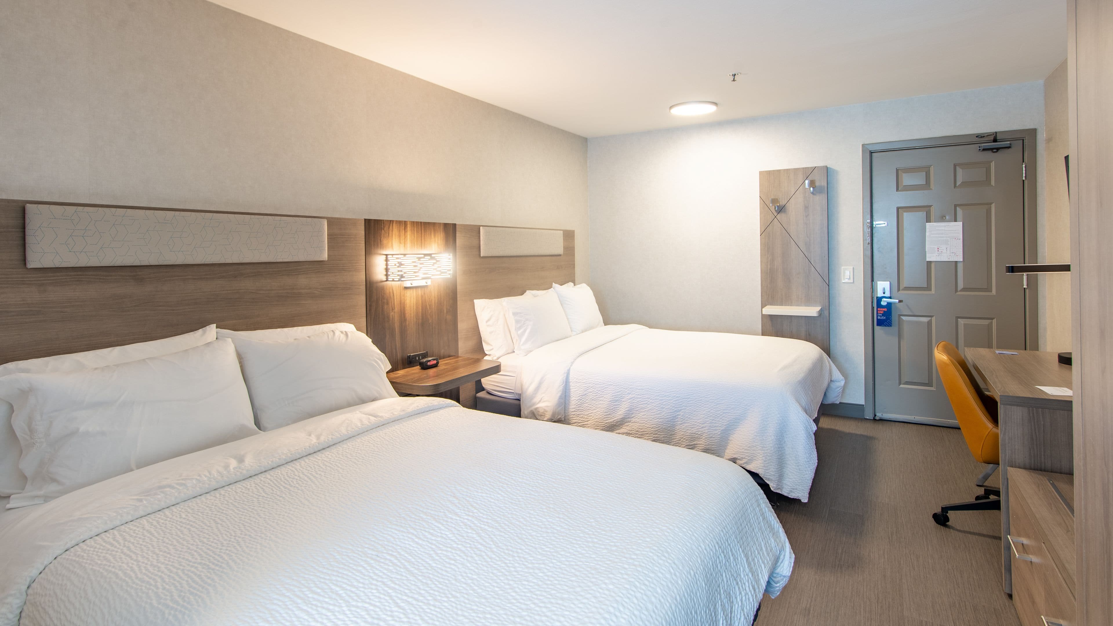 Holiday Inn Express Oakdale — 16