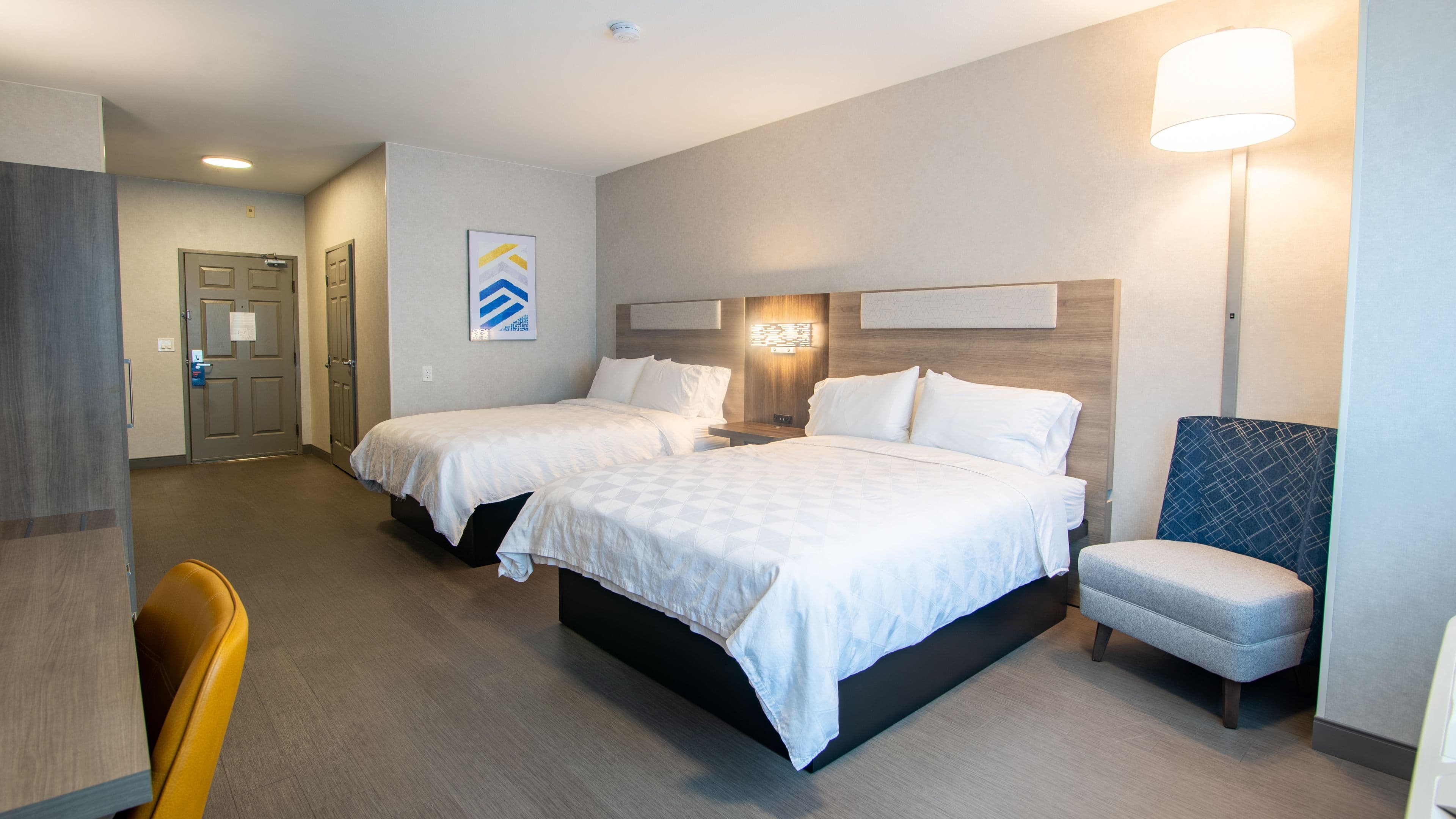 Holiday Inn Express Oakdale — 17
