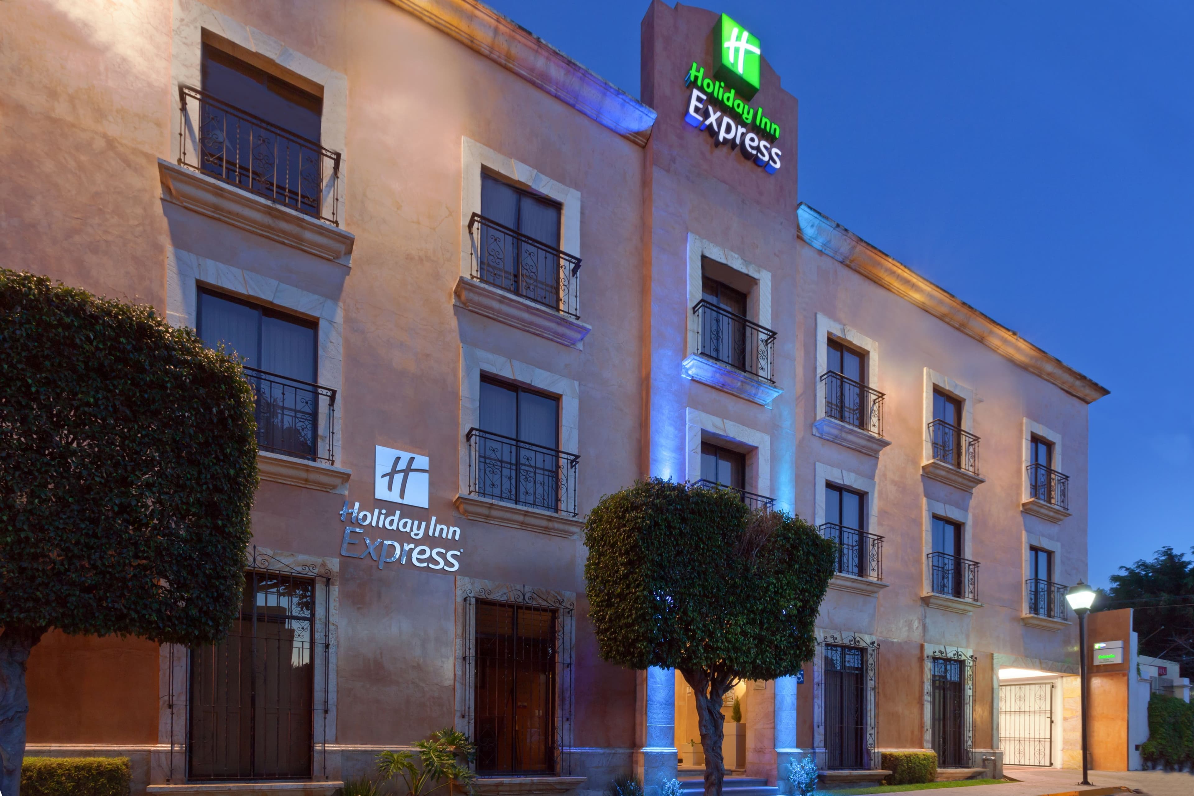 Holiday Inn Express Oaxaca-Centro Historico - Image 1