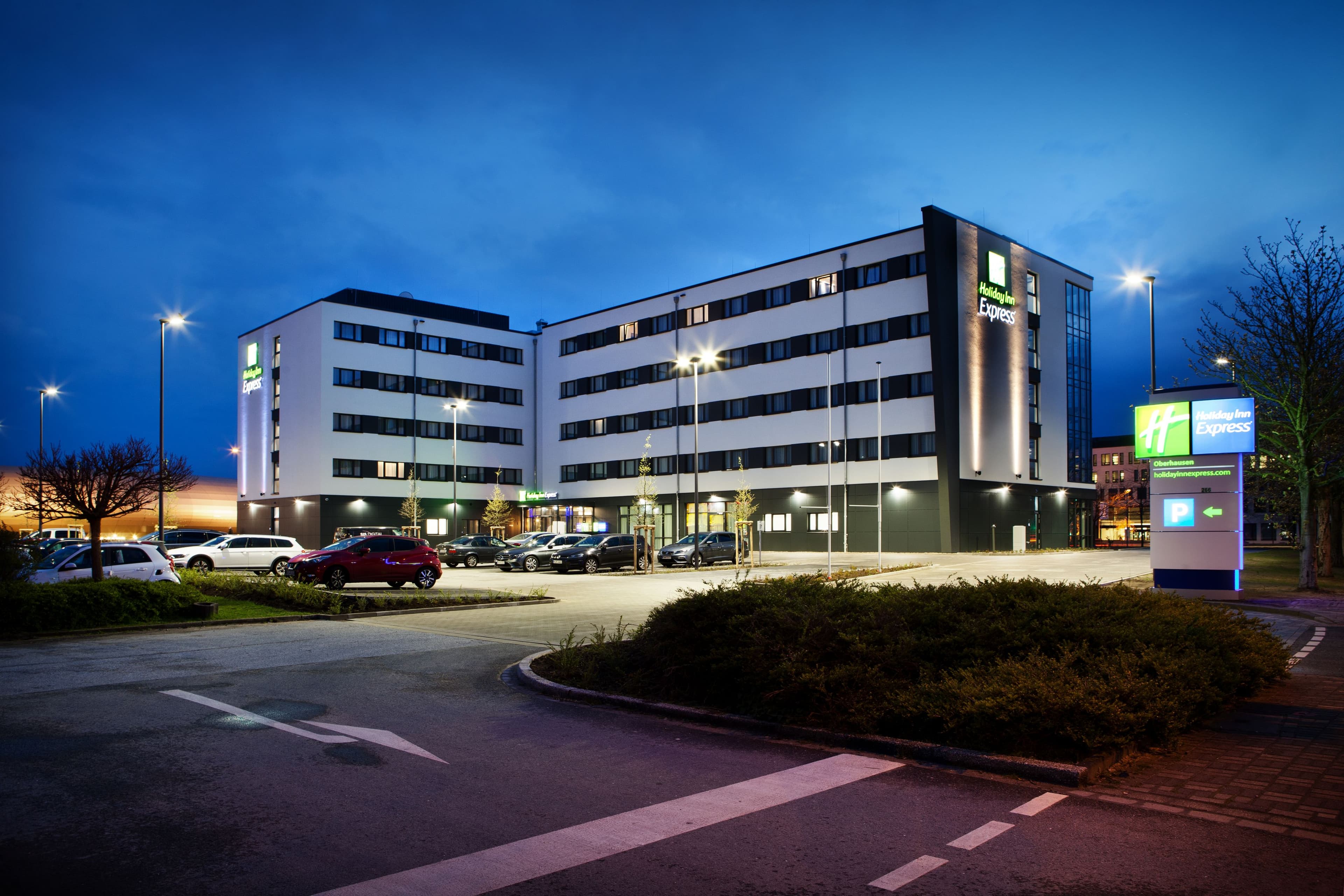 Holiday Inn Express Oberhausen - Image 1