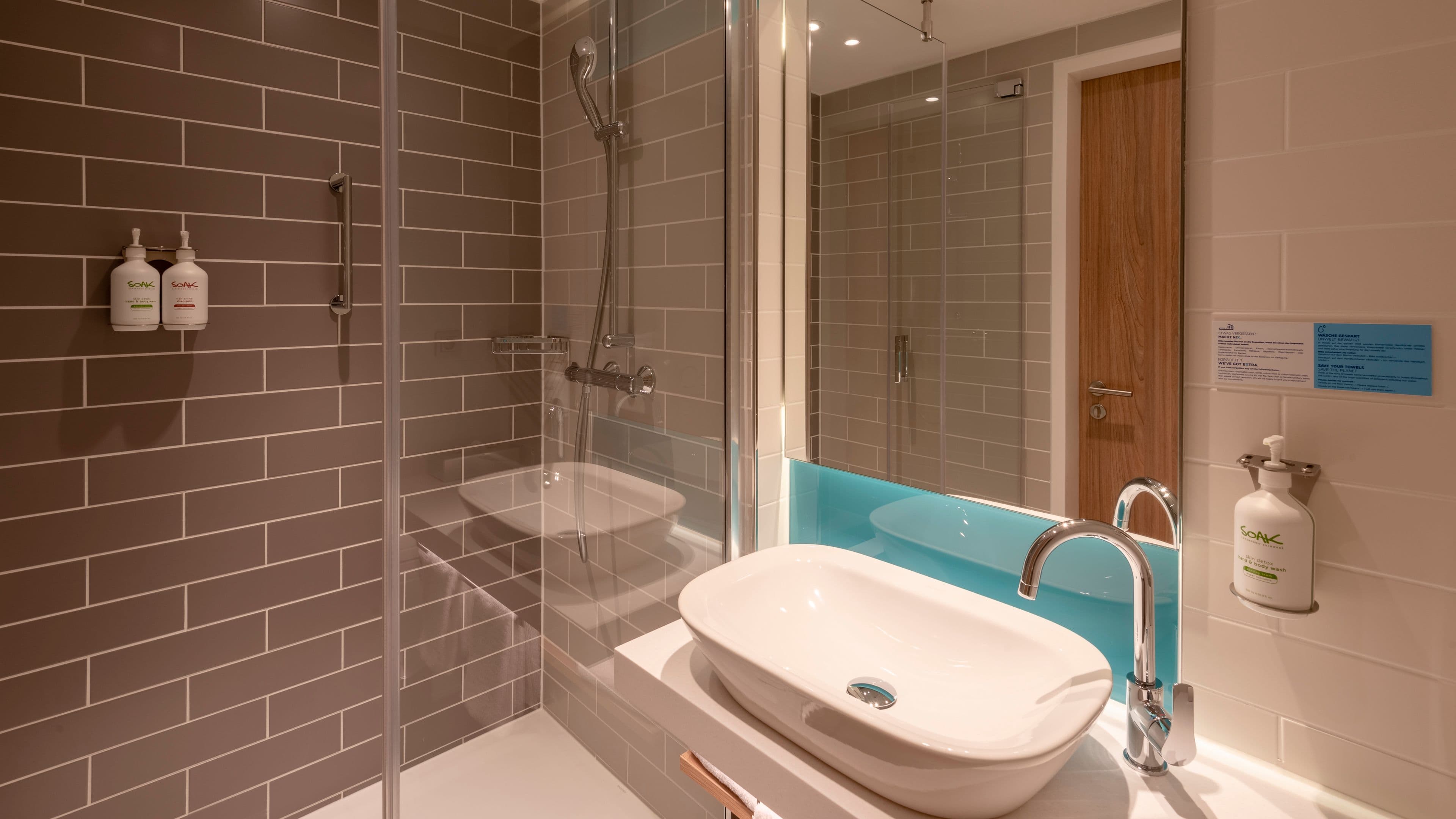 Holiday Inn Express Offenbach - Image 4