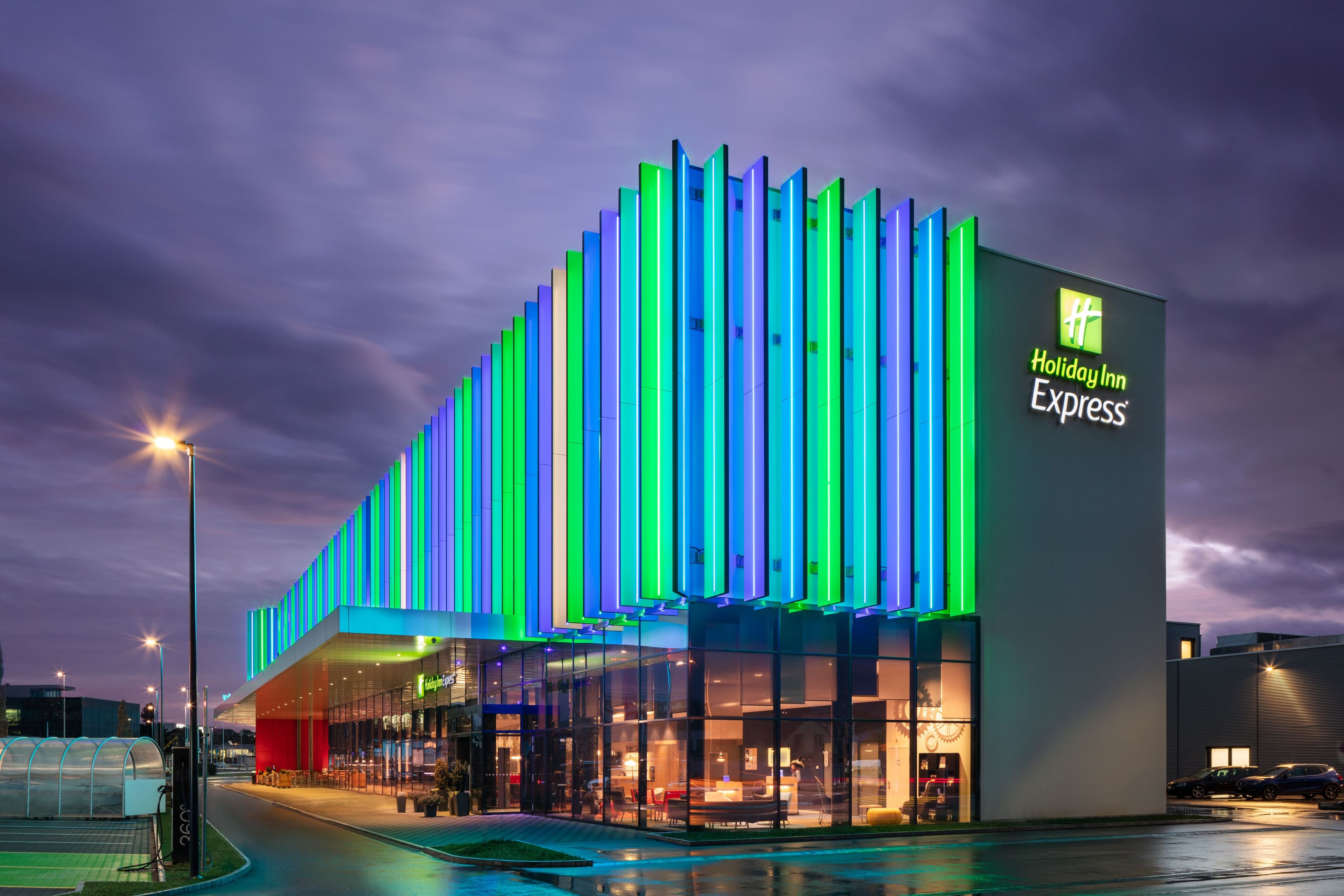 Holiday Inn Express Aarburg - Oftringen - Image 1