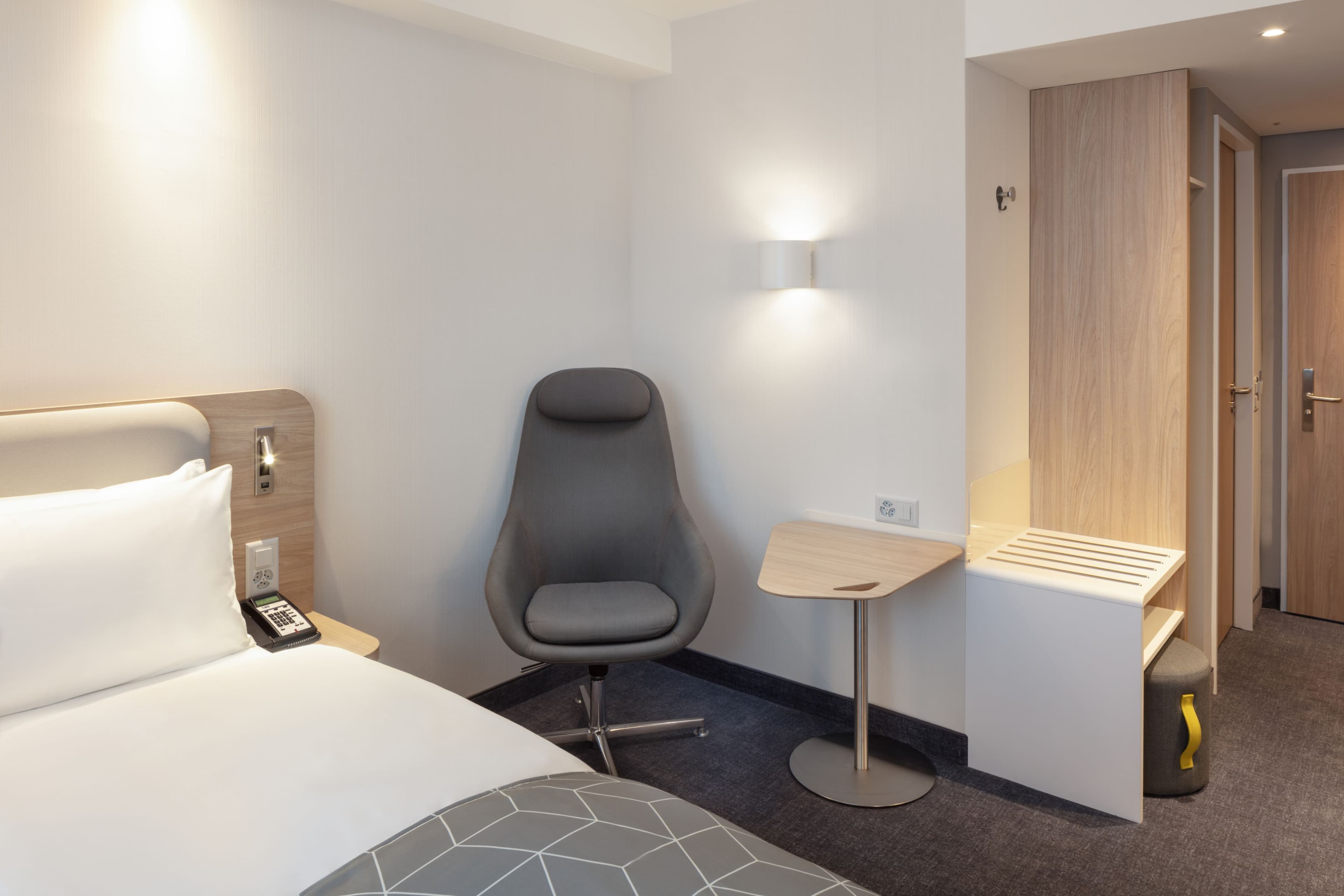 Holiday Inn Express Aarburg - Oftringen - Image 2