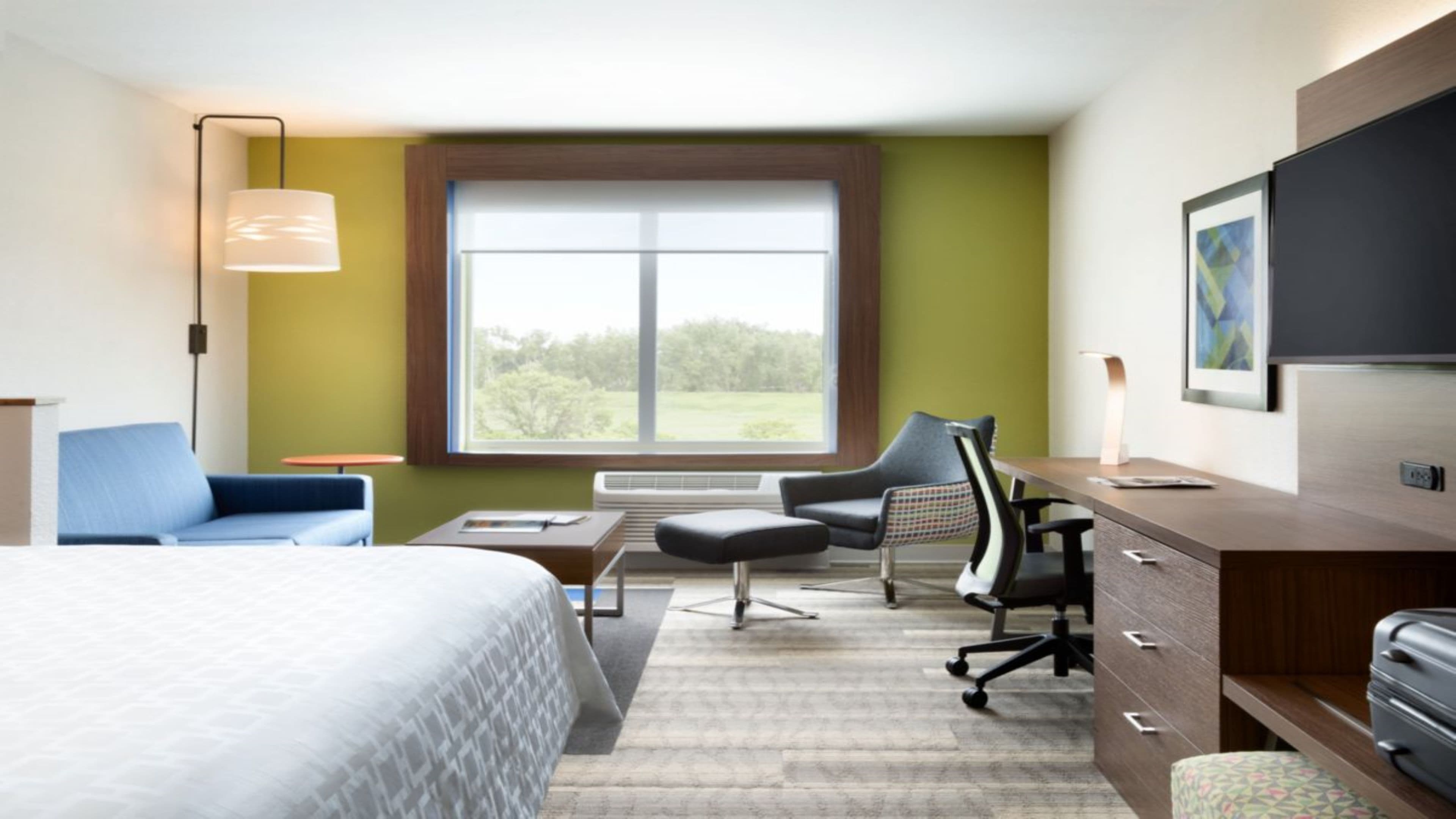 Holiday Inn Express Orlando - South Park — 40