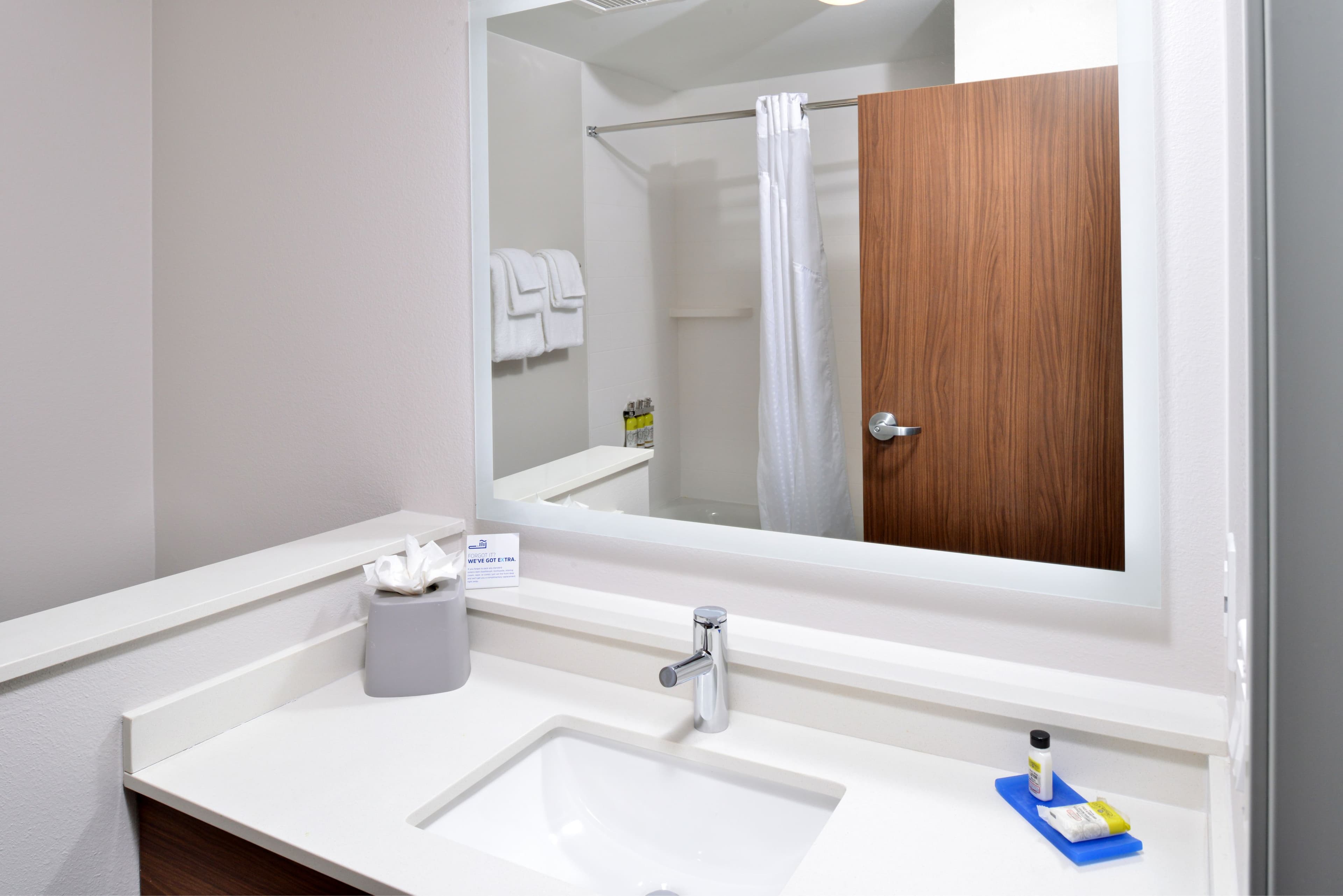 Standard Room - Image 8