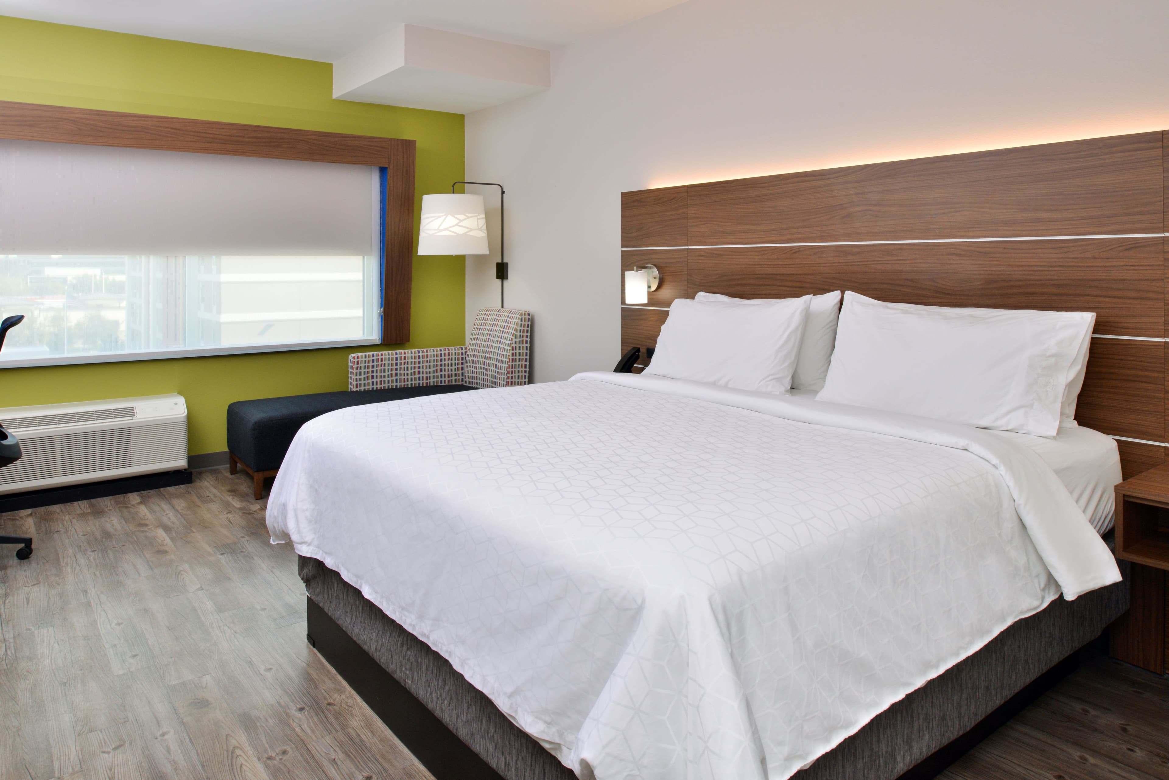 Standard Room - Image 12