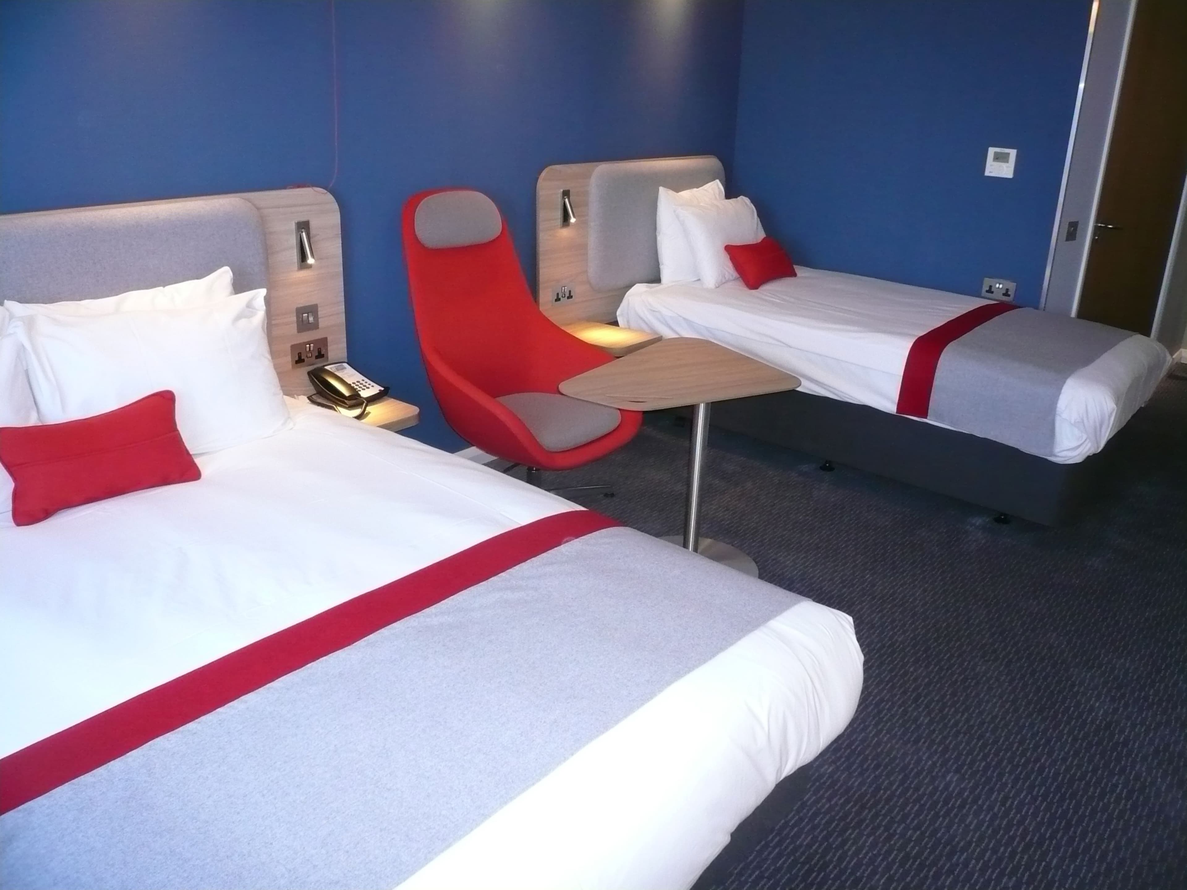 Holiday Inn Express Oxford - Kassam Stadium — 27