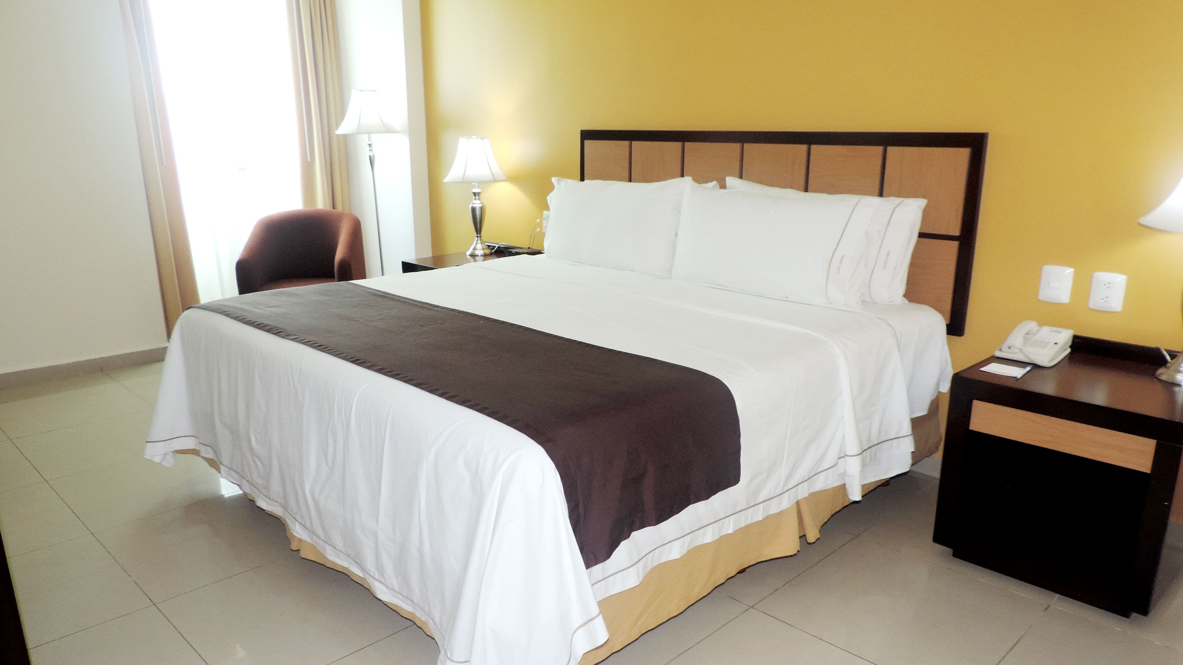 Holiday Inn Express Paraiso Dos Bocas - Image 2