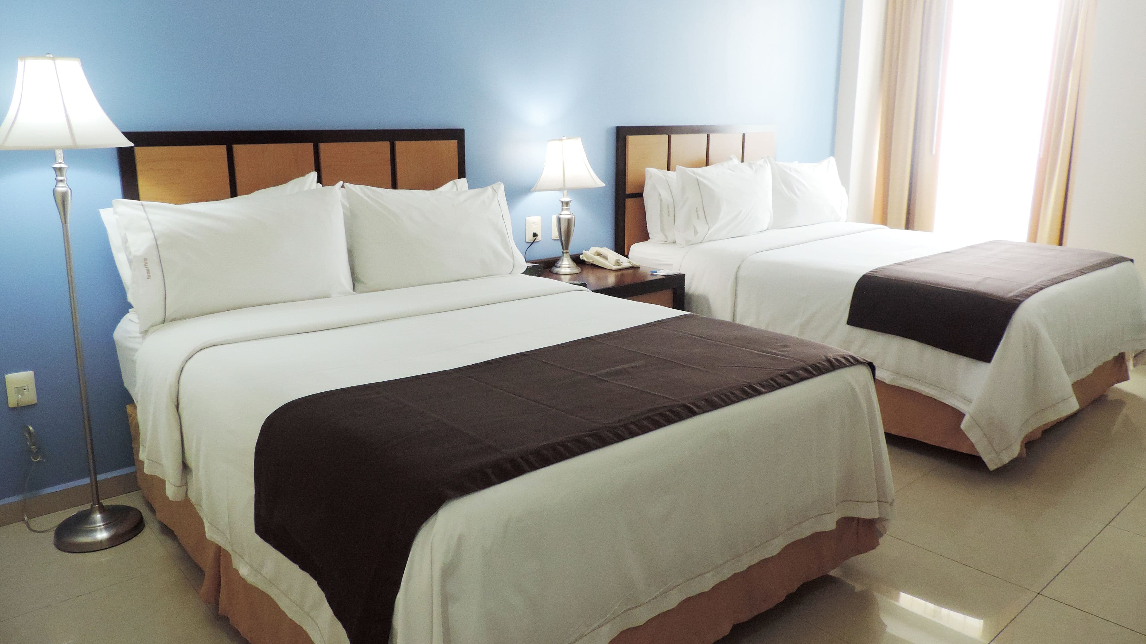 Holiday Inn Express Paraiso Dos Bocas — 13