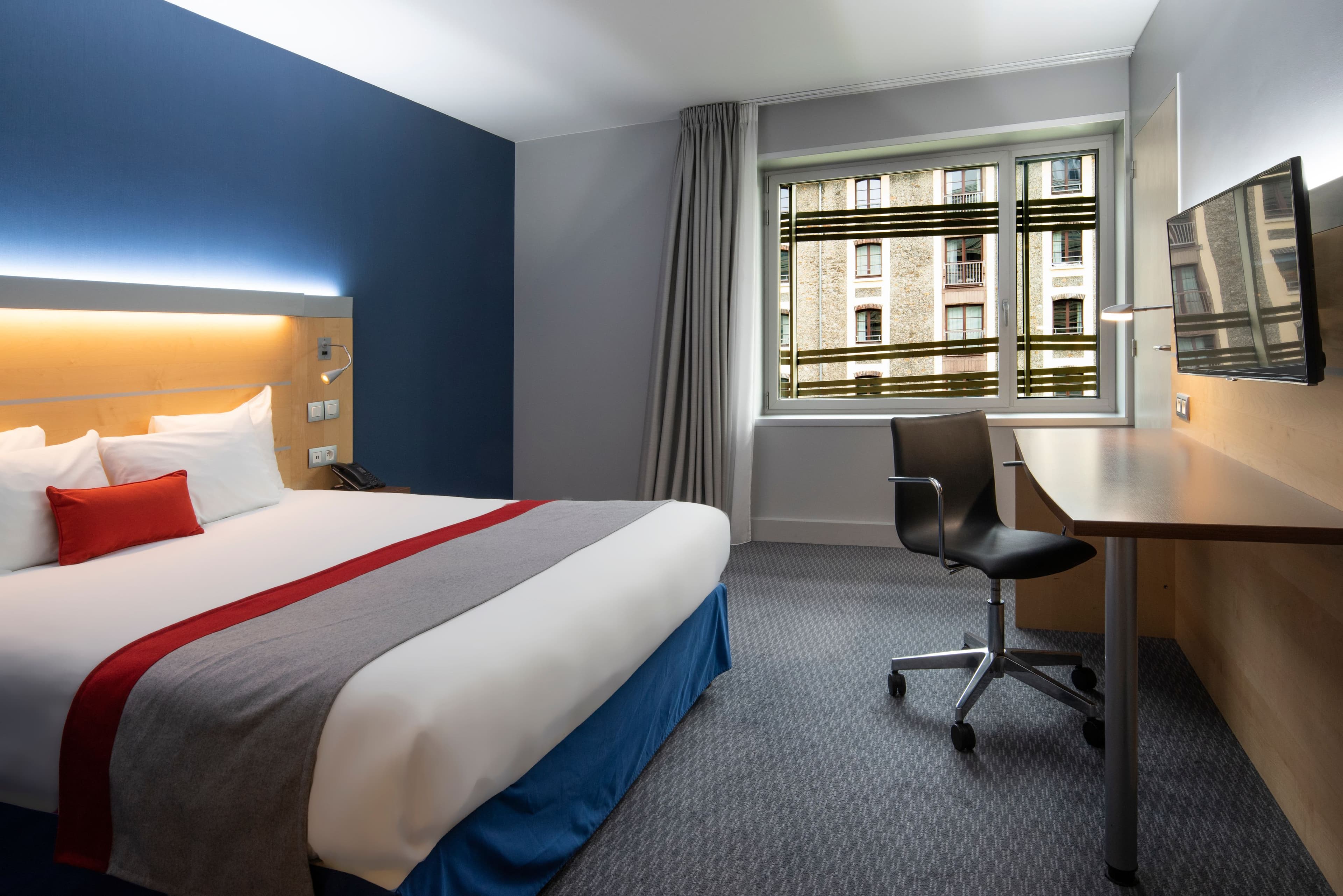 Holiday Inn Express Paris - Canal de la Villette — 12