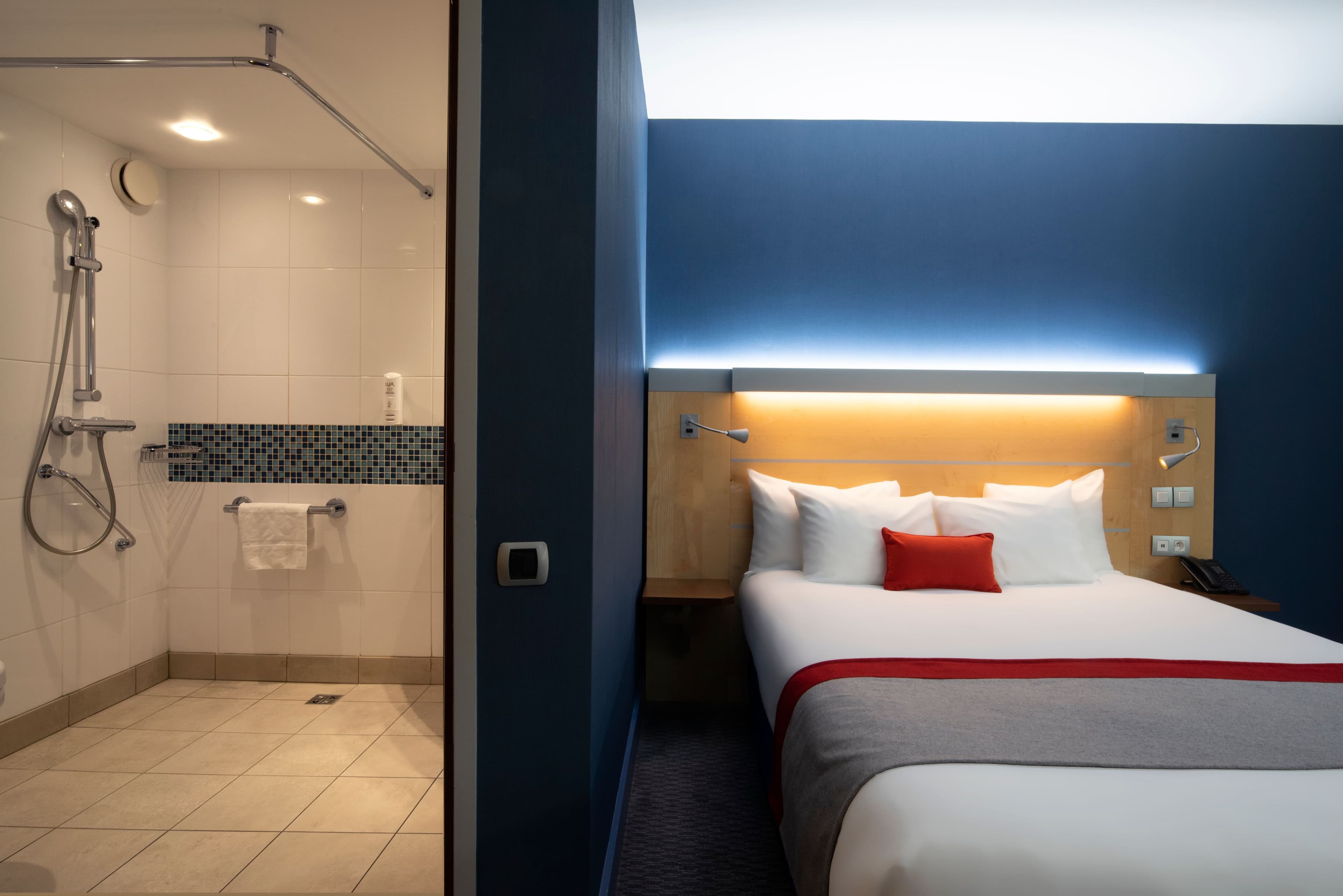 Holiday Inn Express Paris - Canal de la Villette — 14