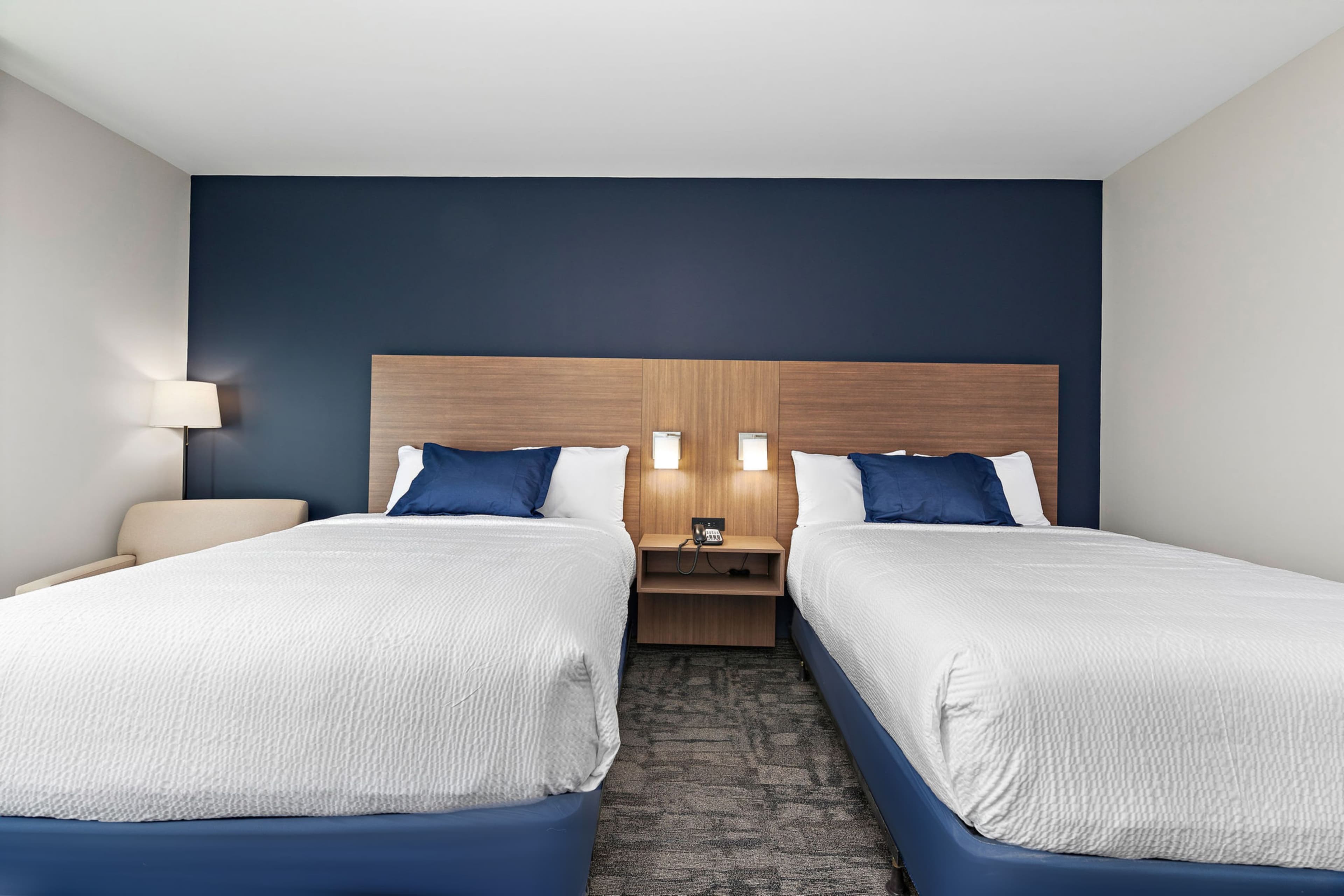 Holiday Inn Express Kansas City North – Parkville - Image 5