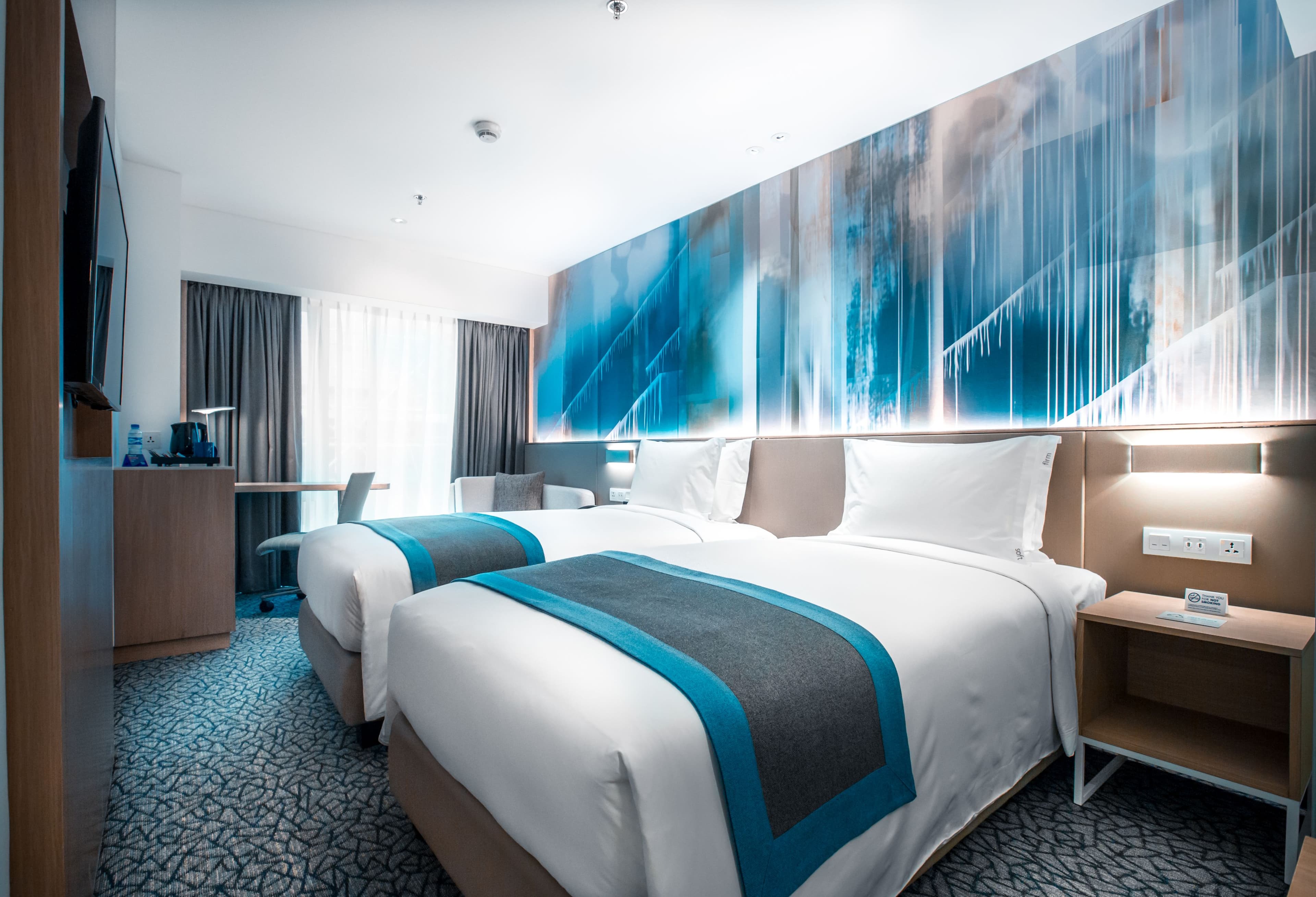Holiday Inn Express Manila Newport World Resorts - Image 2